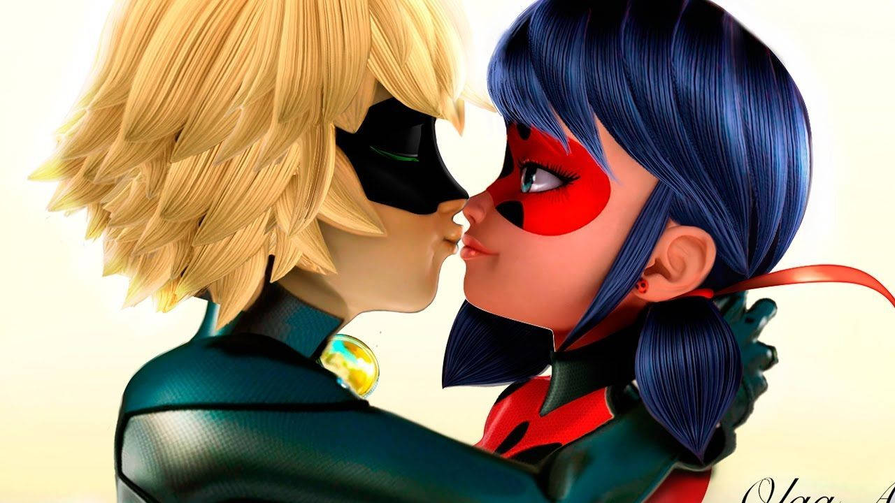 Ladybug And Cat Noir Kiss Animated Background