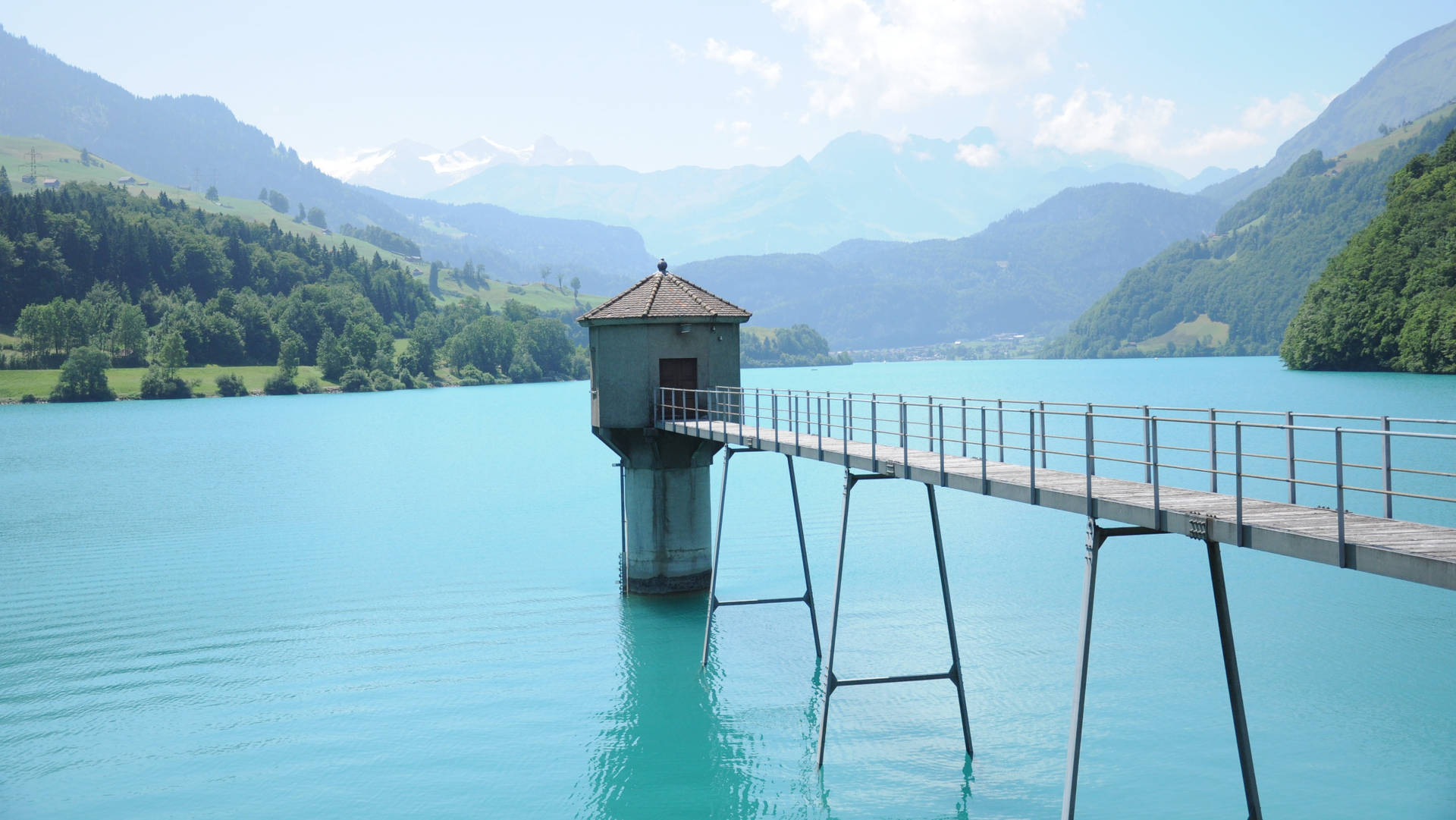 Lake Lungern Switzerland Background