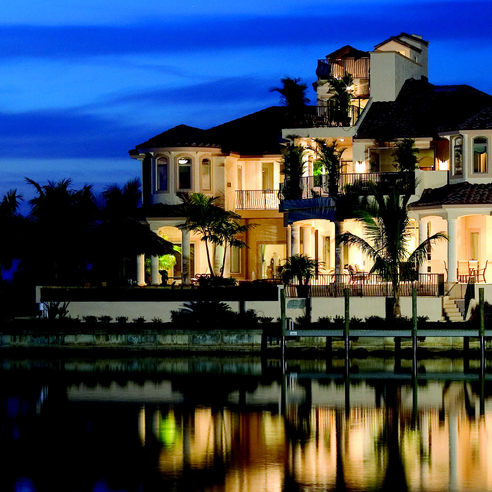 Lake Luxury House At Night Background