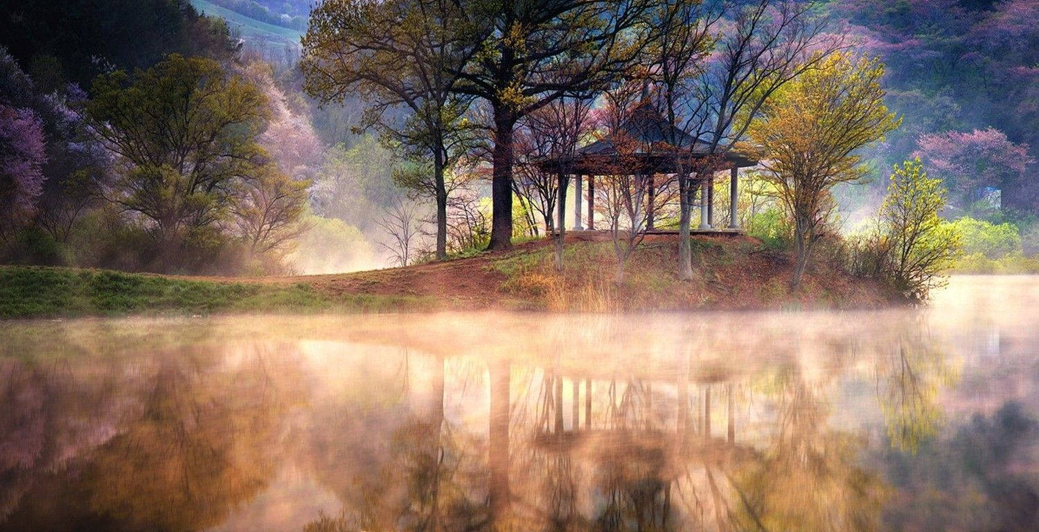 Lake View In South Korea Background