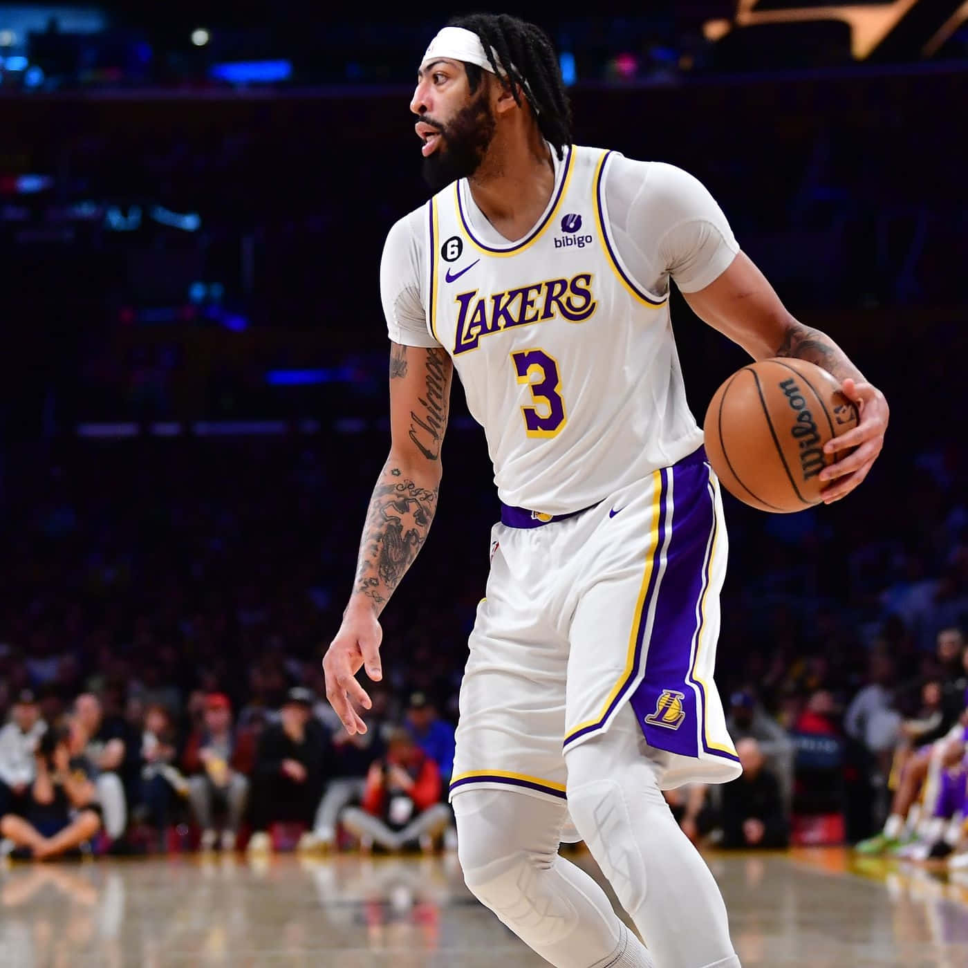 Lakers_ Player_ In_ Action_2020.jpg Background
