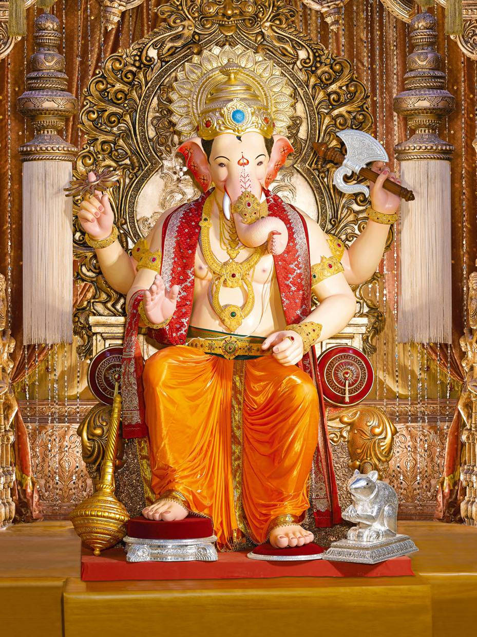 Lalbaugcha Raja Golden Altar Background