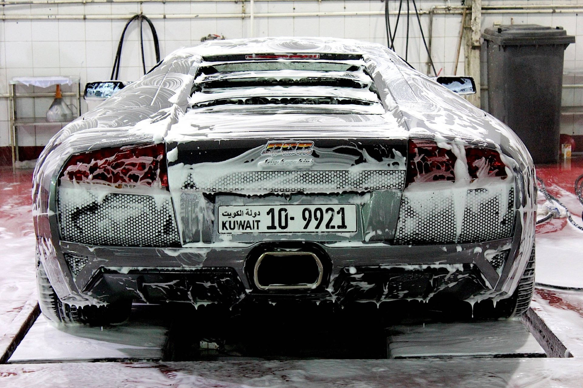 Lamborghini Foam Car Wash Background