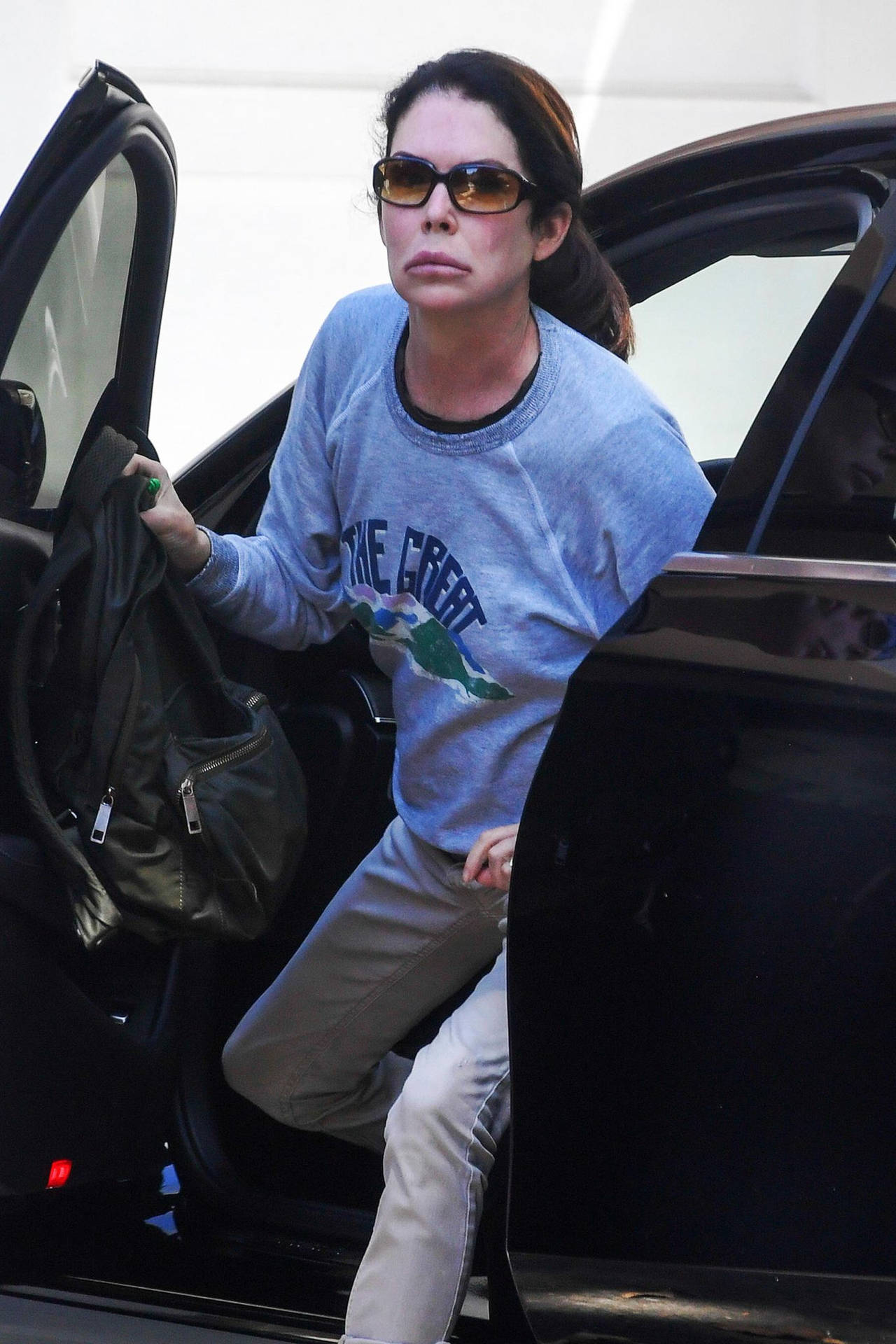 Lara Flynn Boyle Candid Car Photo