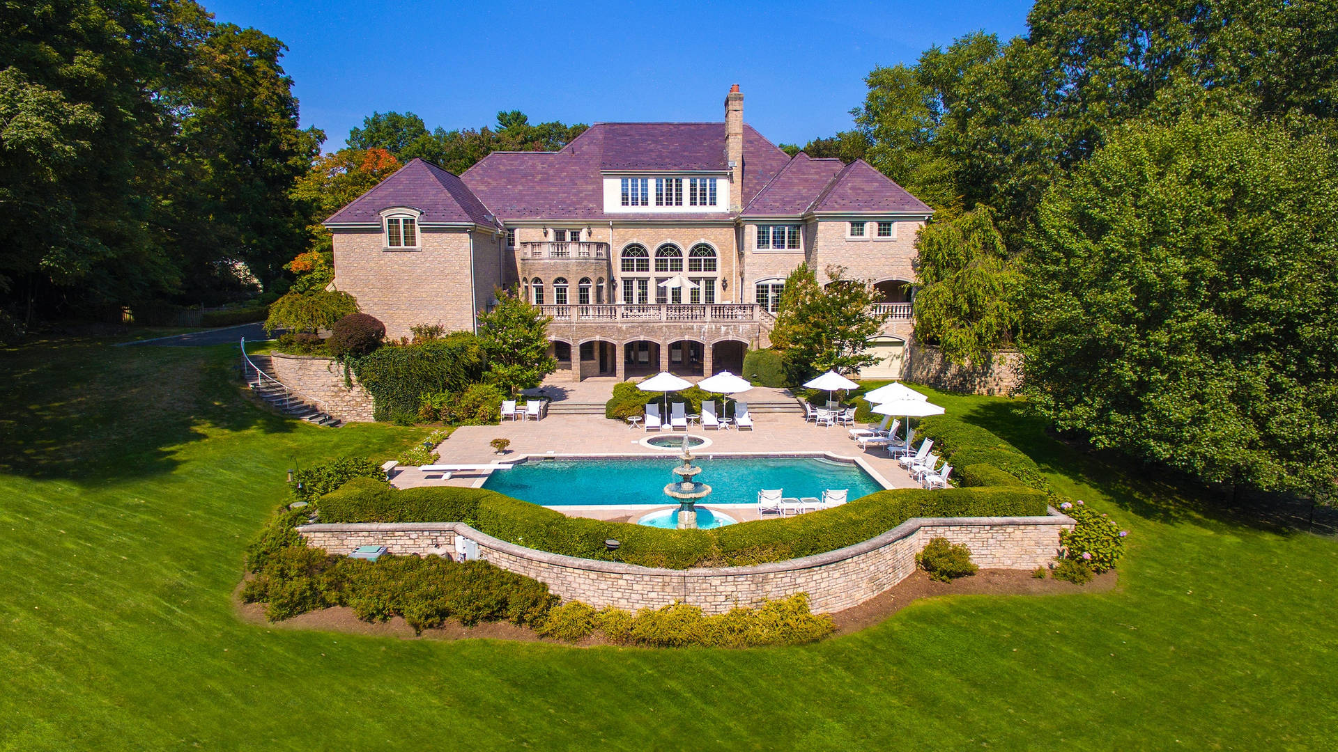 Large Greenwich Ct Mansion With Pool Background