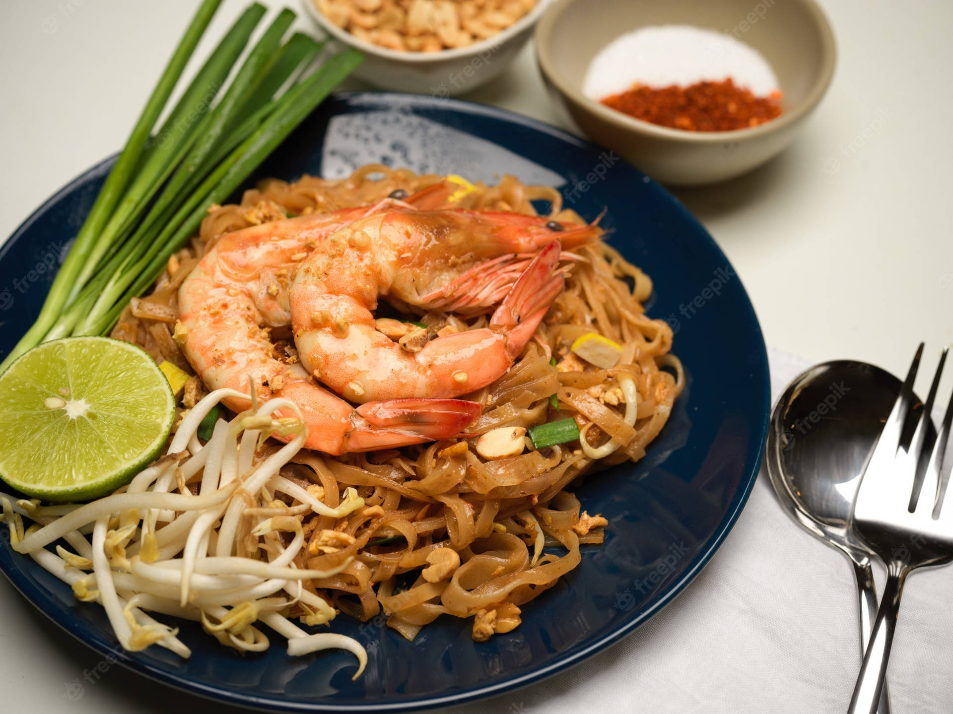 Large Shrimp On Pad Thai Noodles