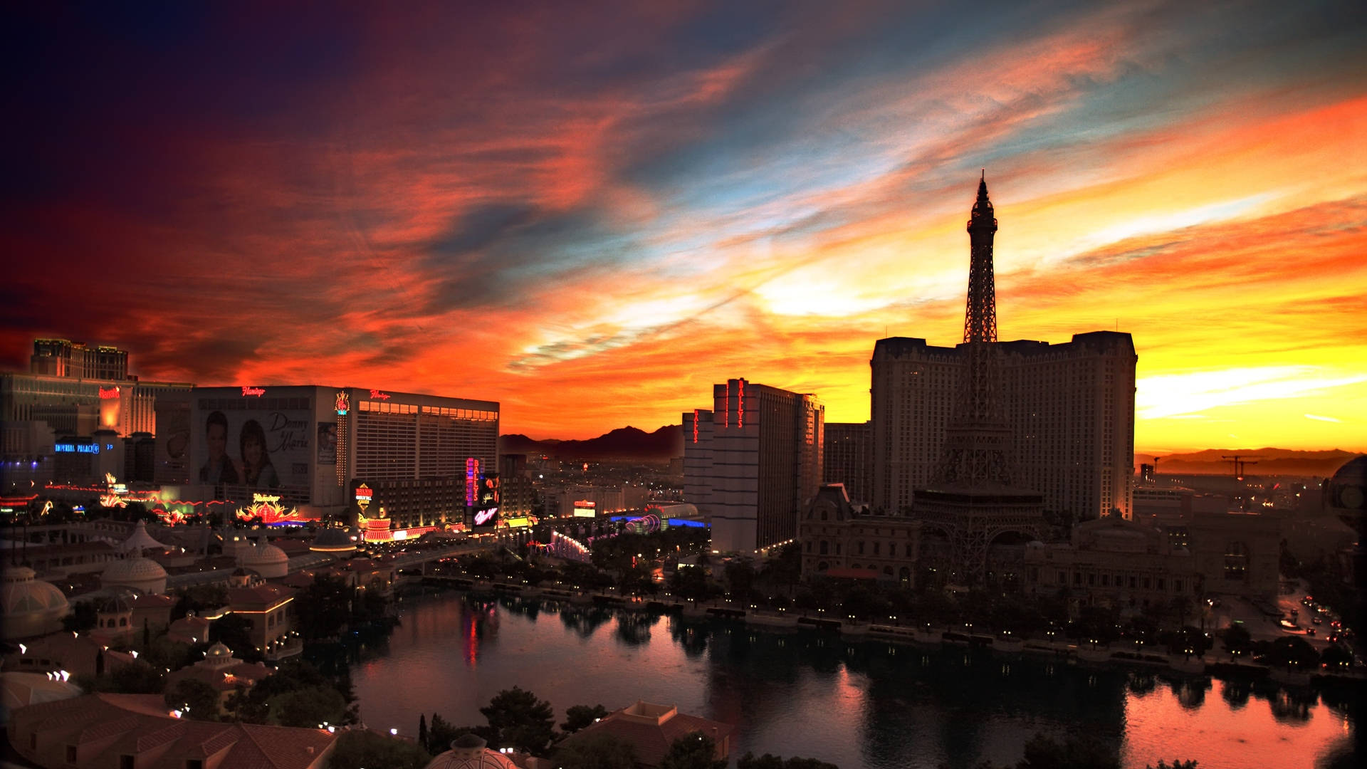 Las Vegas Paris Sunset Background