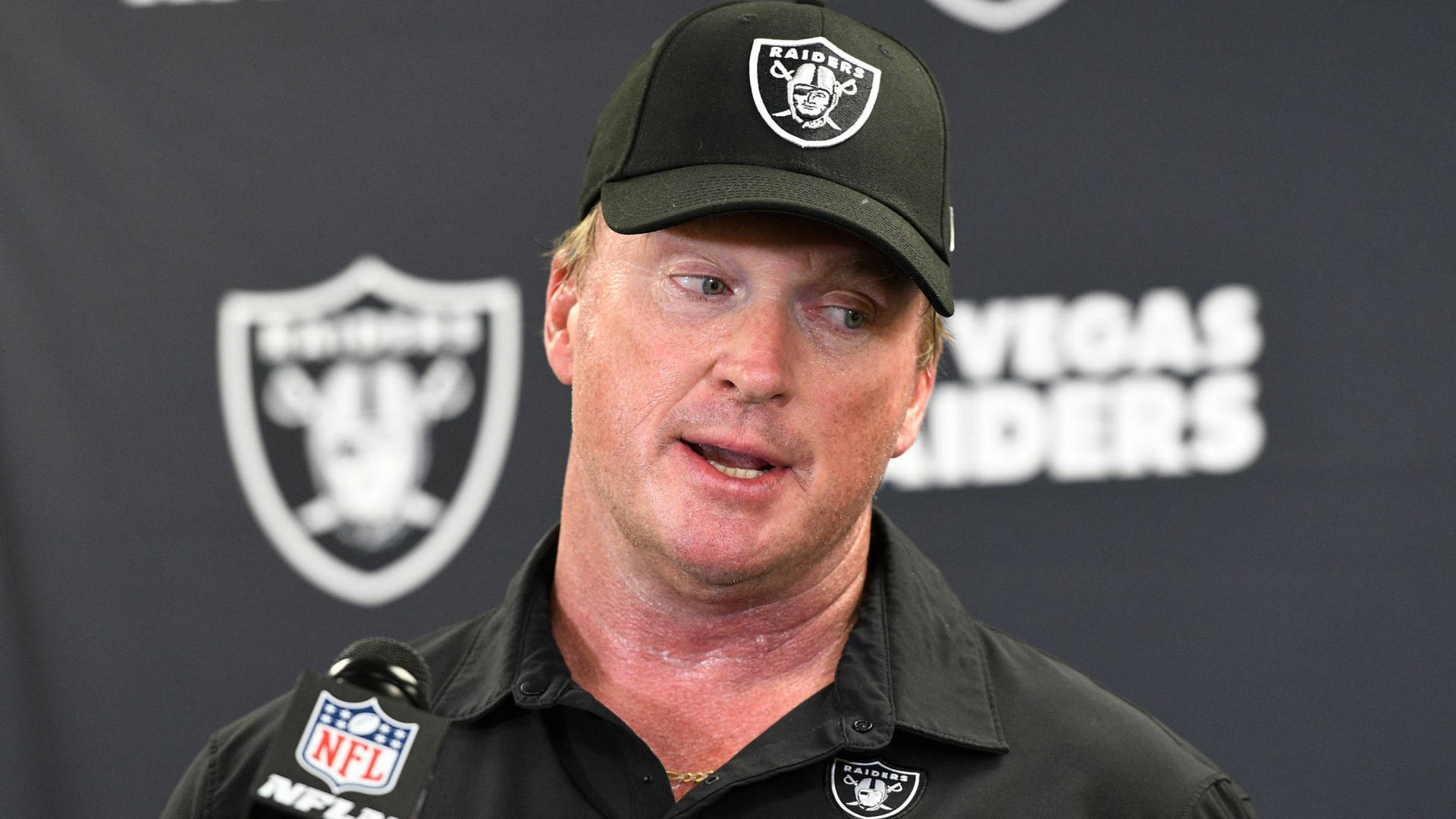 Las Vegas Raiders Jon Gruden Background