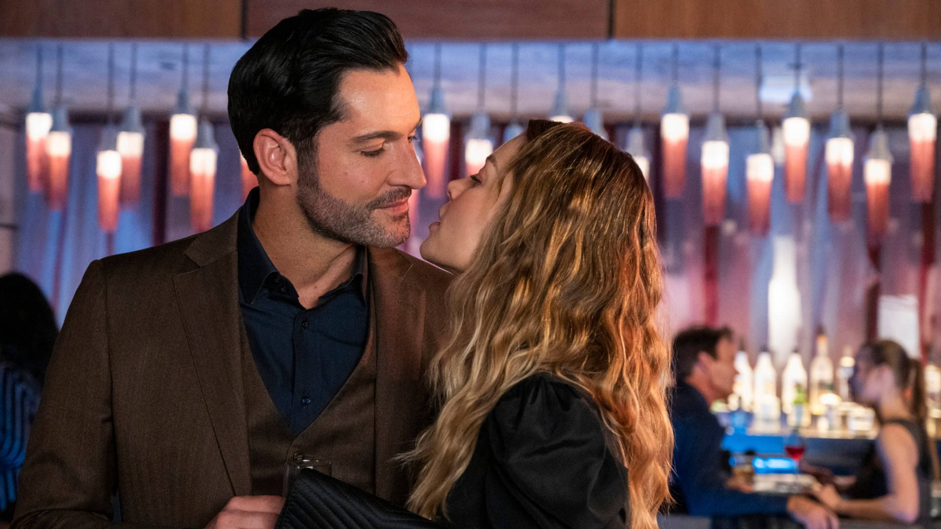 Lauren German Kissing Tom Ellis Background