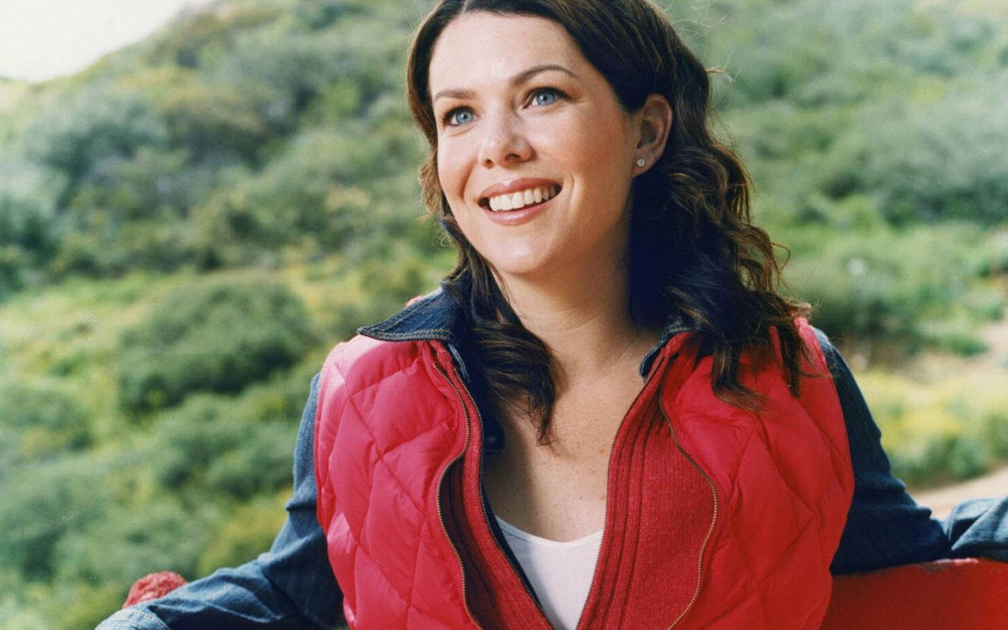 Lauren Graham In Woodland Settings Background