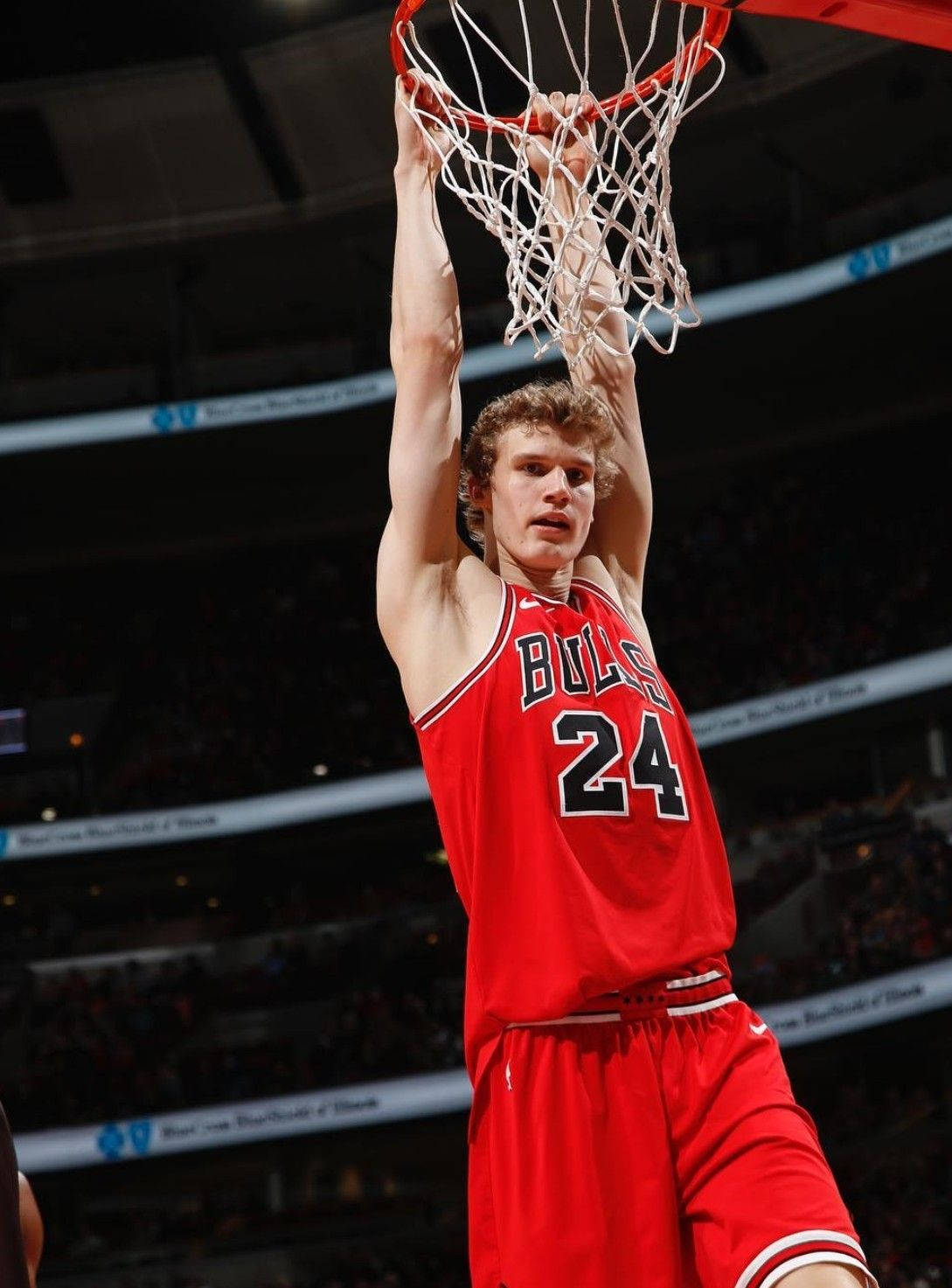 Lauri Markkanen Chicago Bulls Dunk On Ring