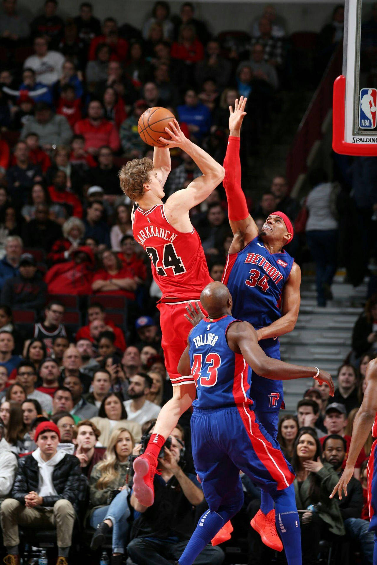 Lauri Markkanen Chicago Bulls Vs Detroit Pistons Background