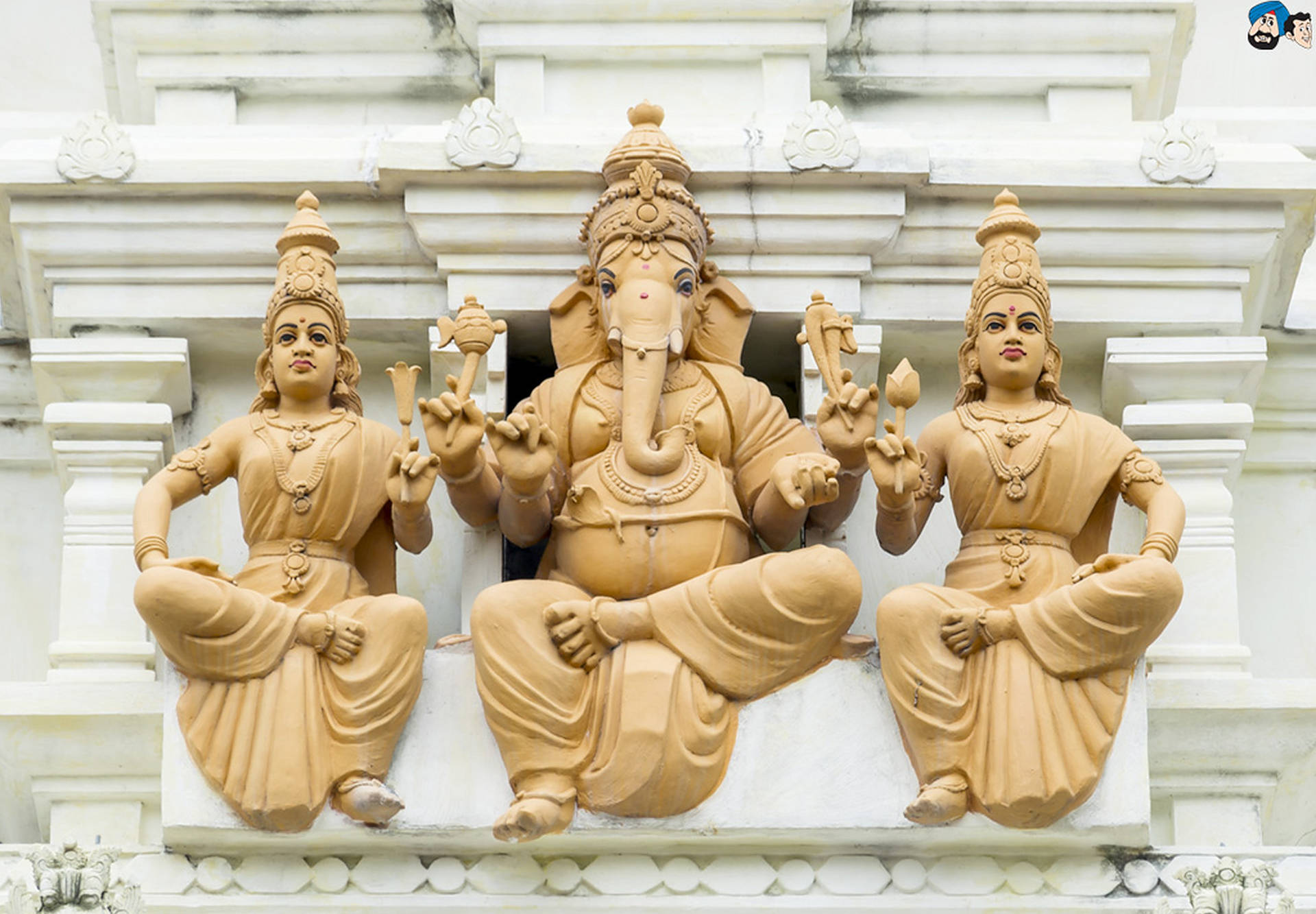 Laxmi Ganesh Saraswat Beige Sculpture Background