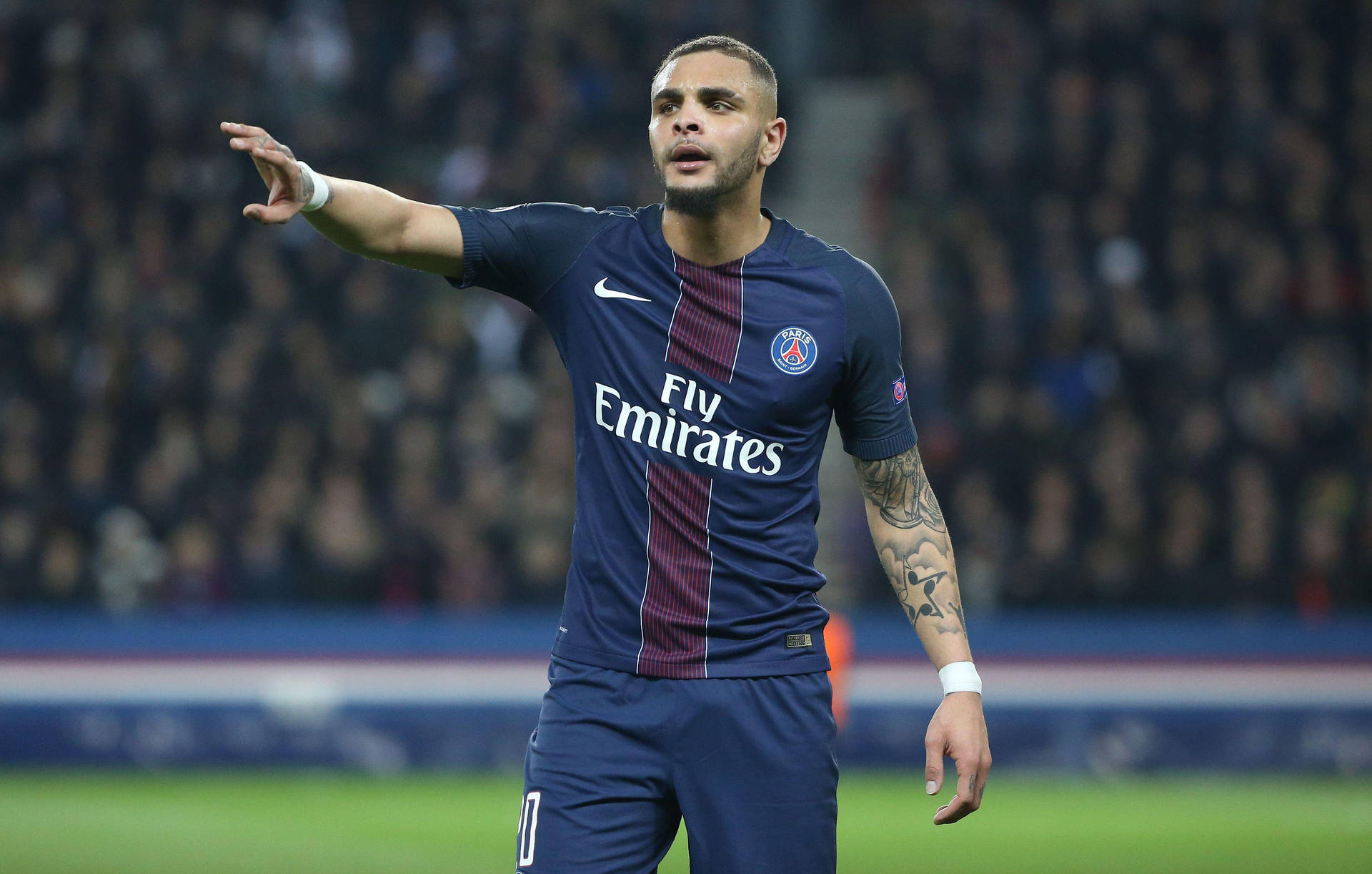 Layvin Kurzawa Palm Reach Background