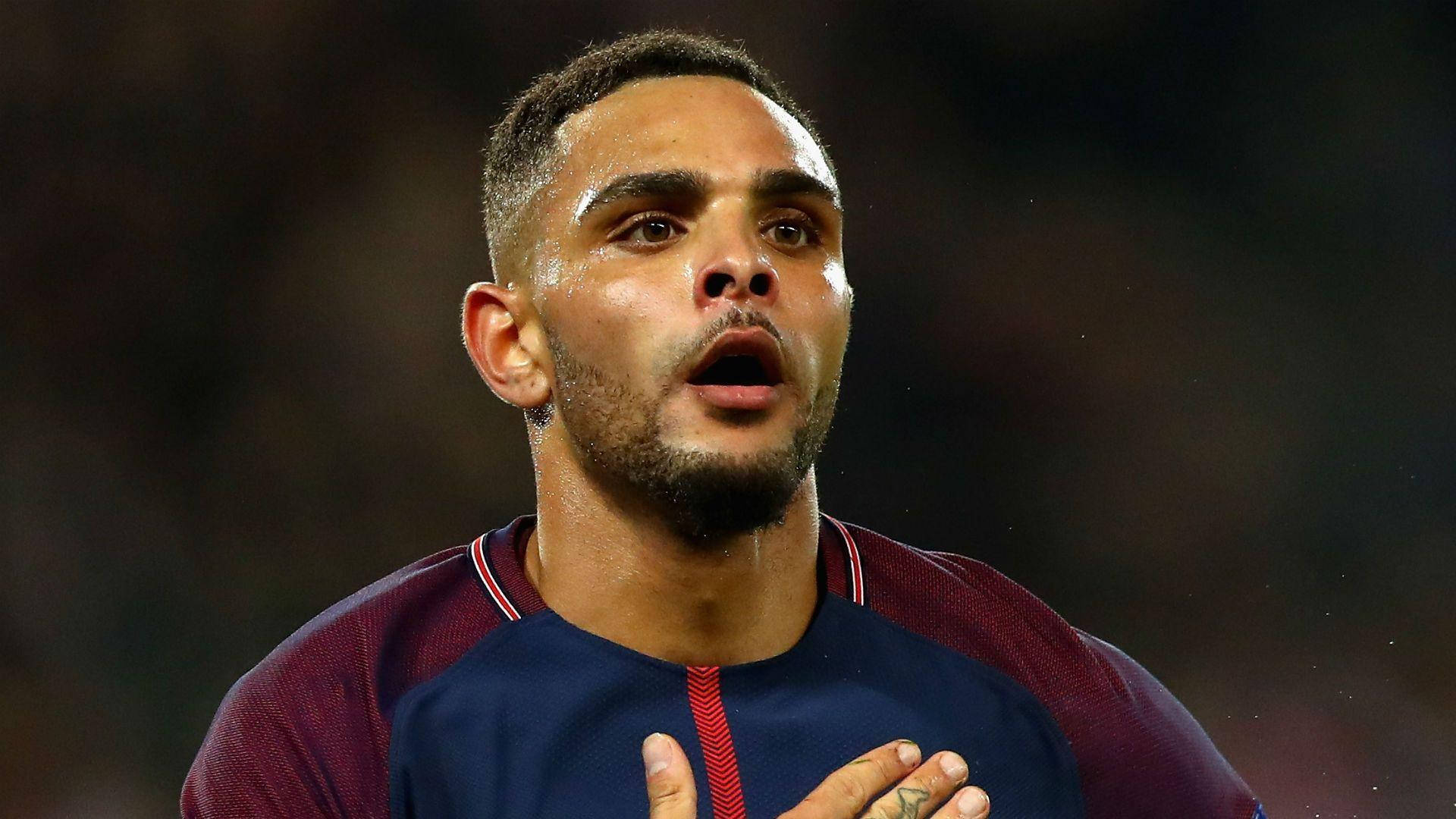 Layvin Kurzawa Sweat Chest Background