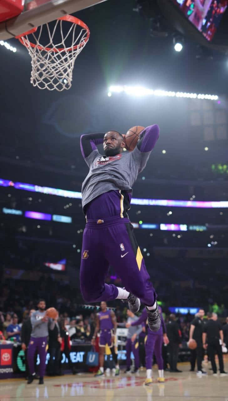 Le Bron James Mid Air Dunk Background