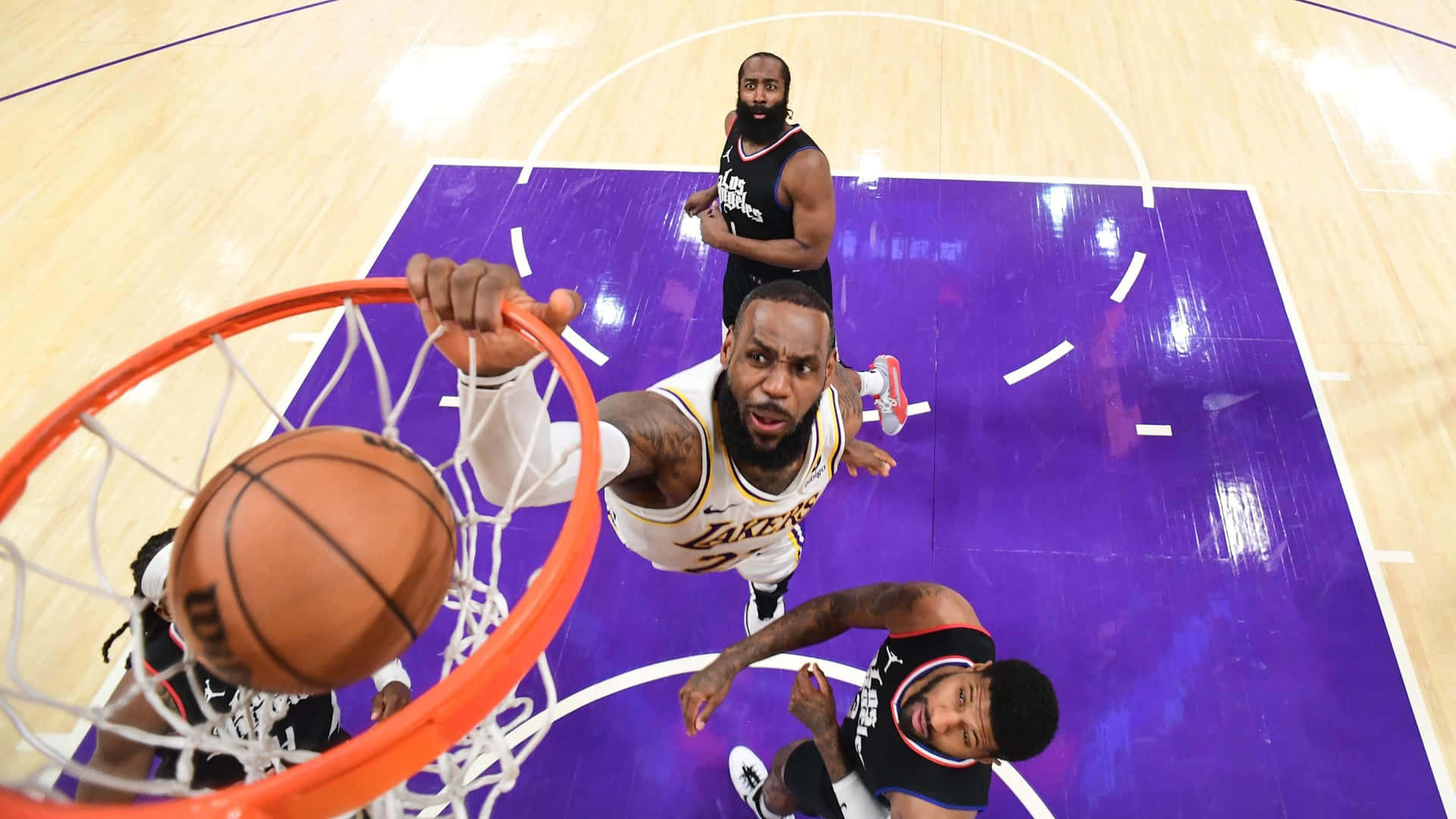 Le Bron James Slam Dunk Action Background