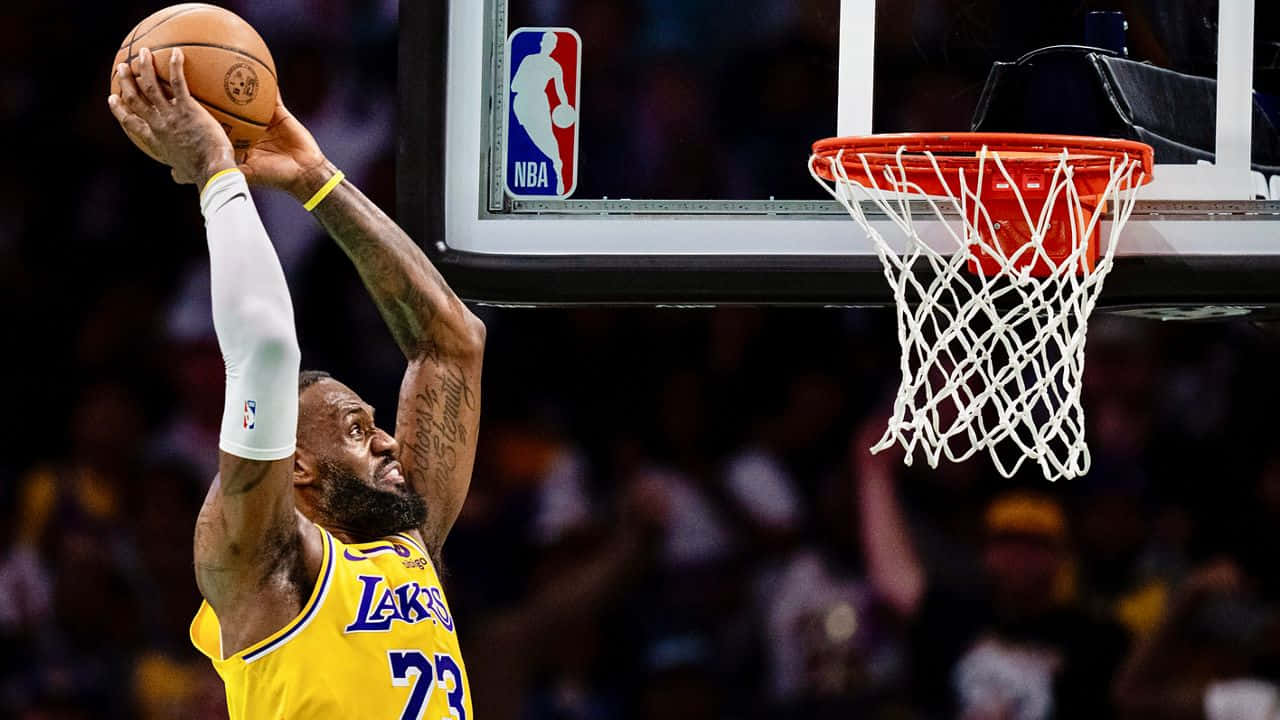 Le Bron James Slam Dunk Lakers Background