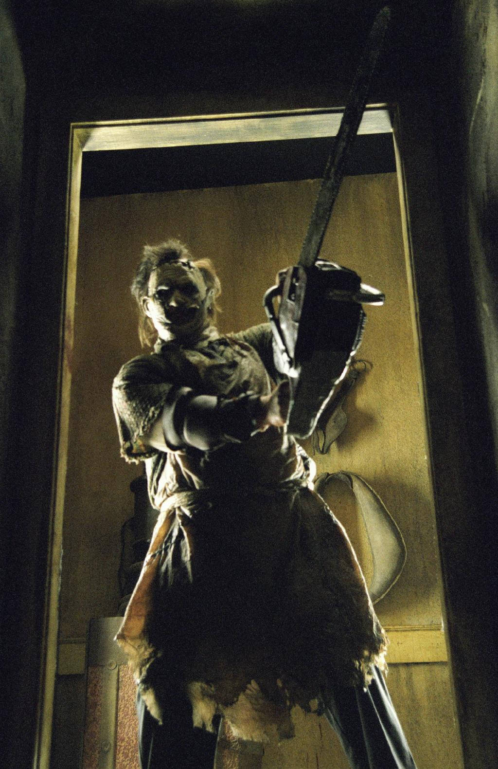 Leatherface Finding Victims Texas Chainsaw Massacre Background