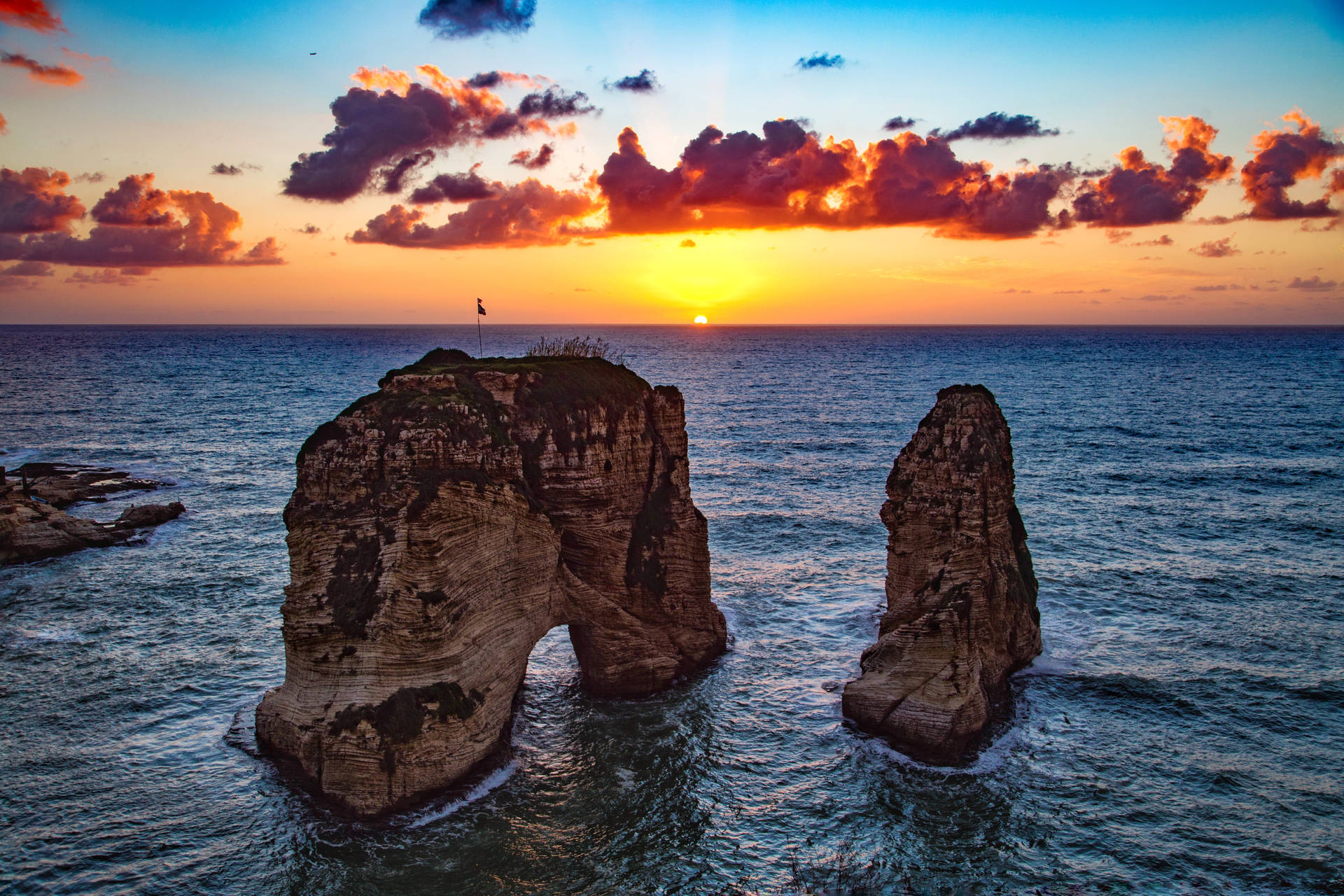 Lebanon Sunset Pigeon Rock Background