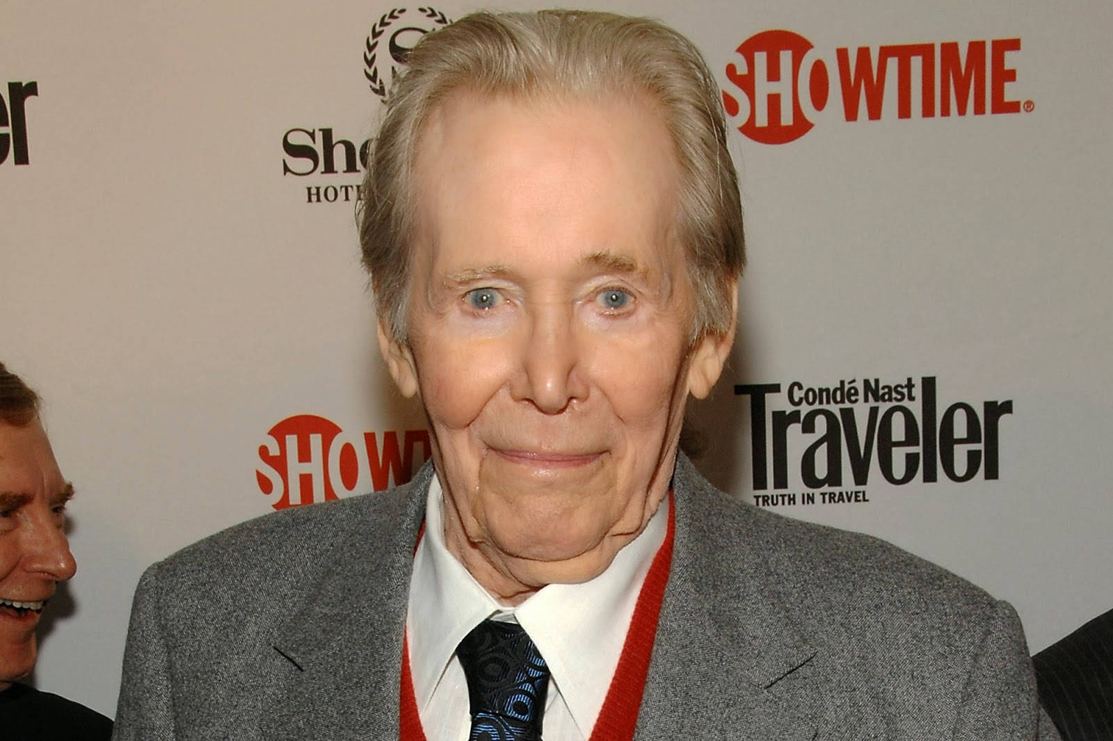 Legendary Actor Peter O'toole At The Tudors Premiere Background