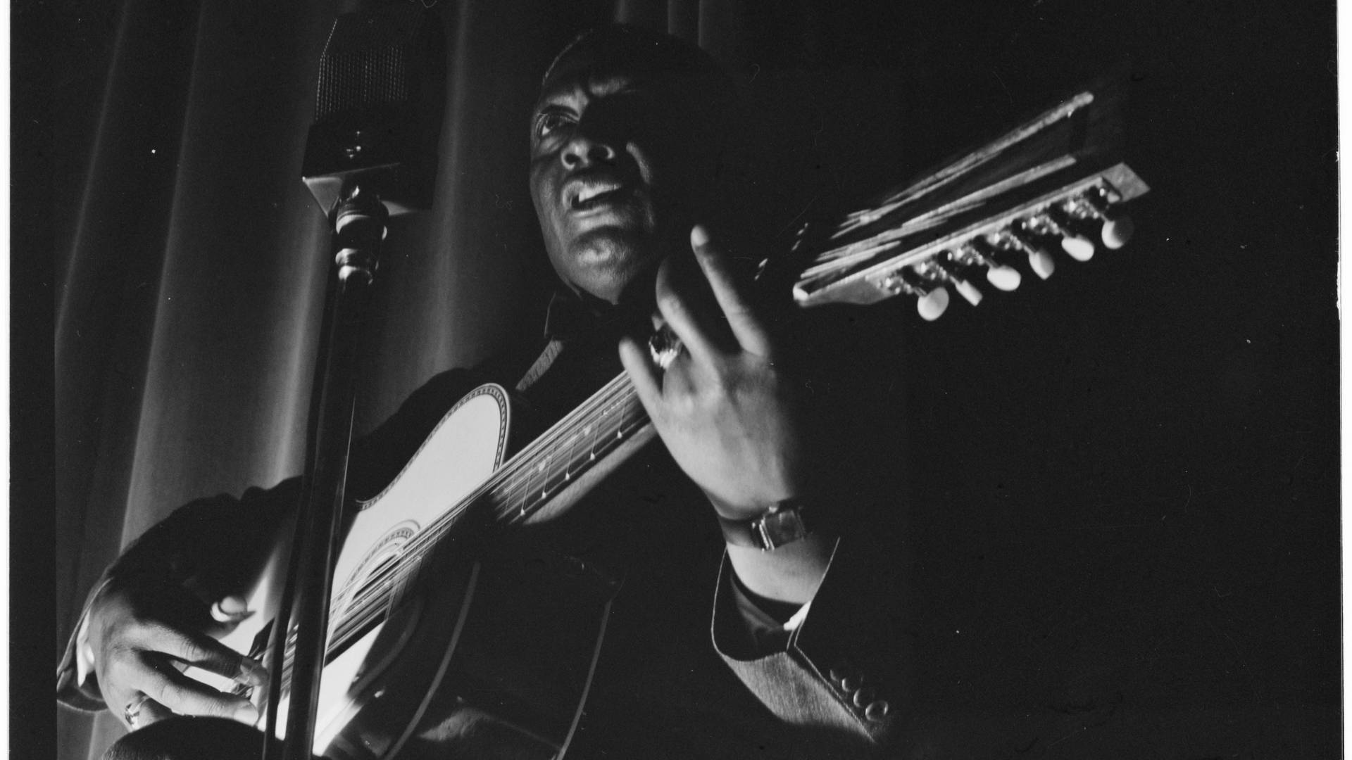 Legendary American Folk-blues Singer, Leadbelly Background