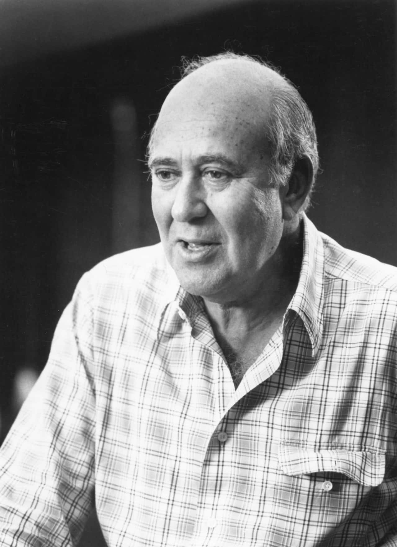 Legendary Comedian And Director Carl Reiner Background