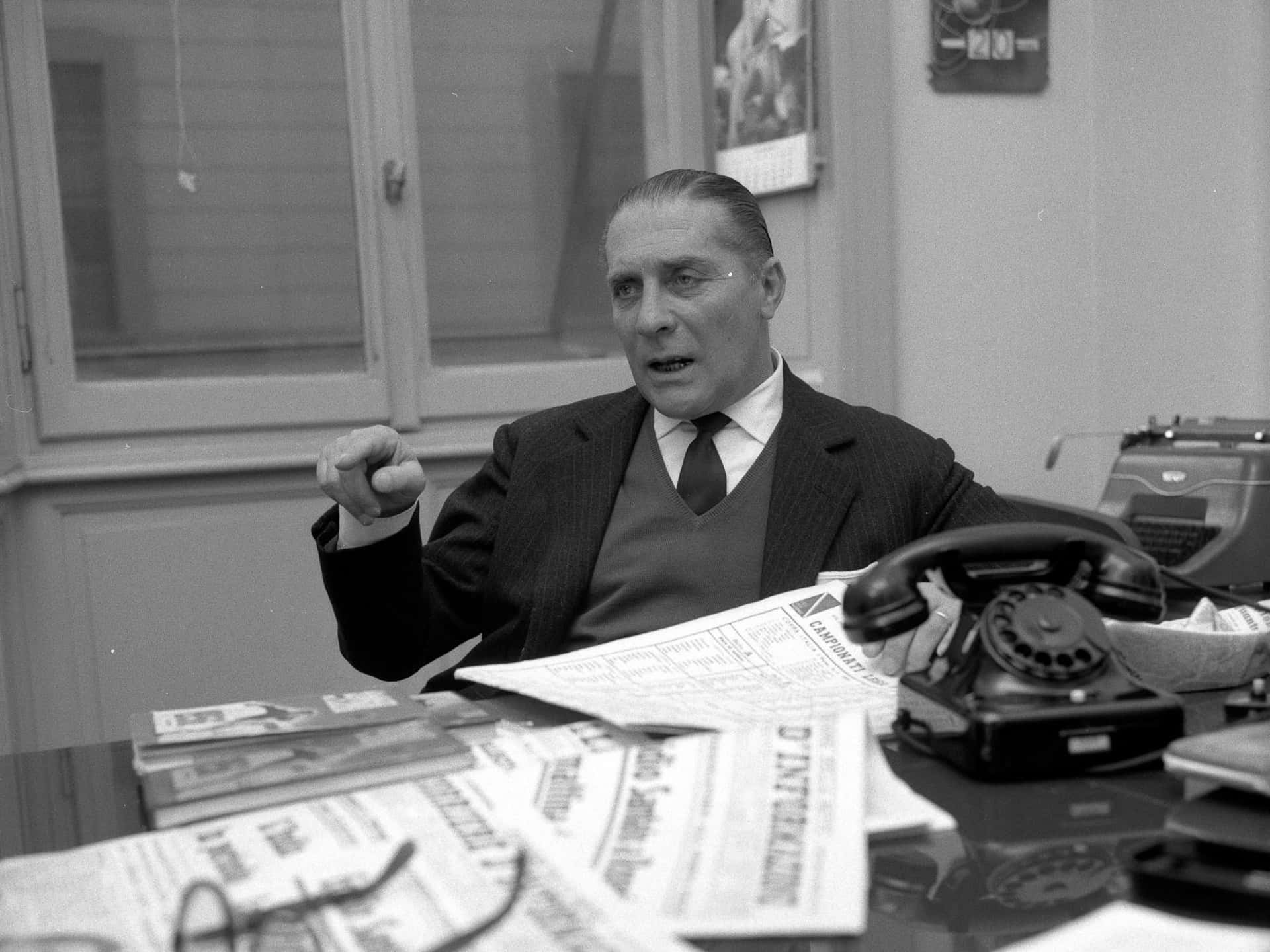 Legendary Football Manager Giuseppe Meazza Background