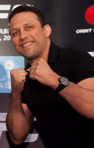 Legendary Martial Artist Renzo Gracie In Fighting Stance