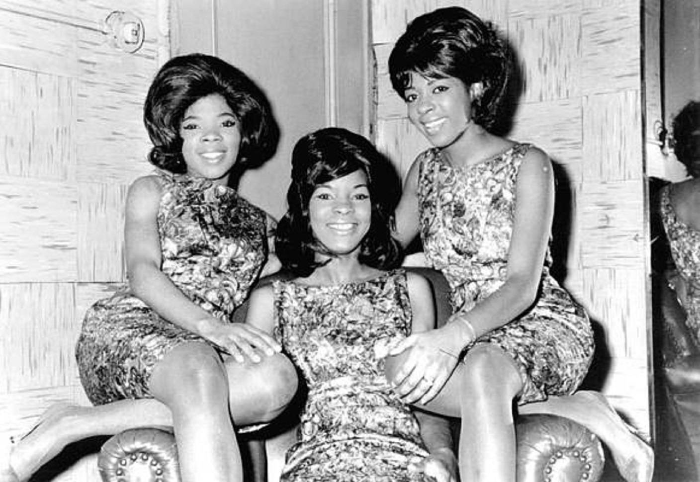 Legendary Music Band Martha And The Vandellas In Their Prime Background