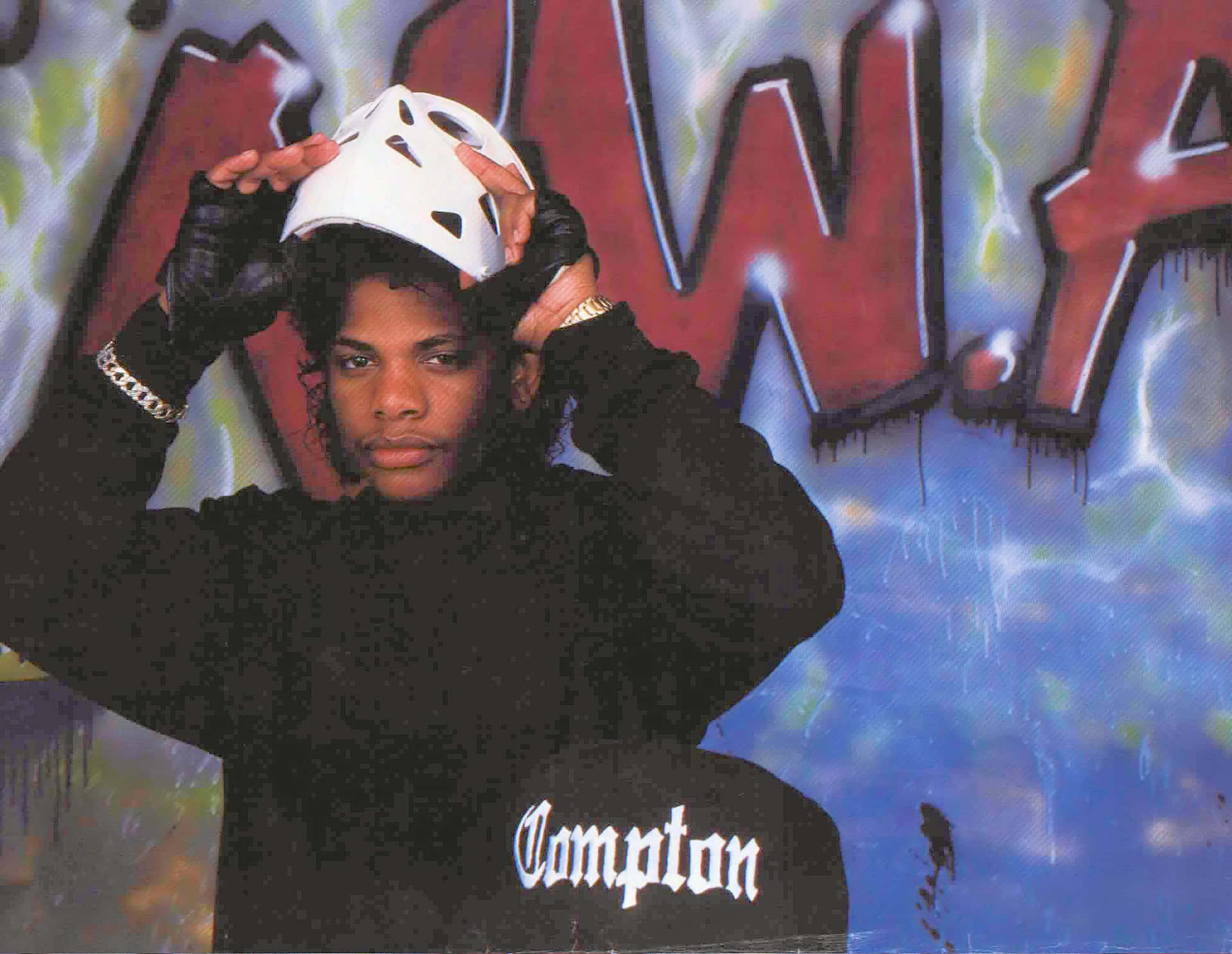 Legendary Rapper Eazy-e On Stage During A Performance.