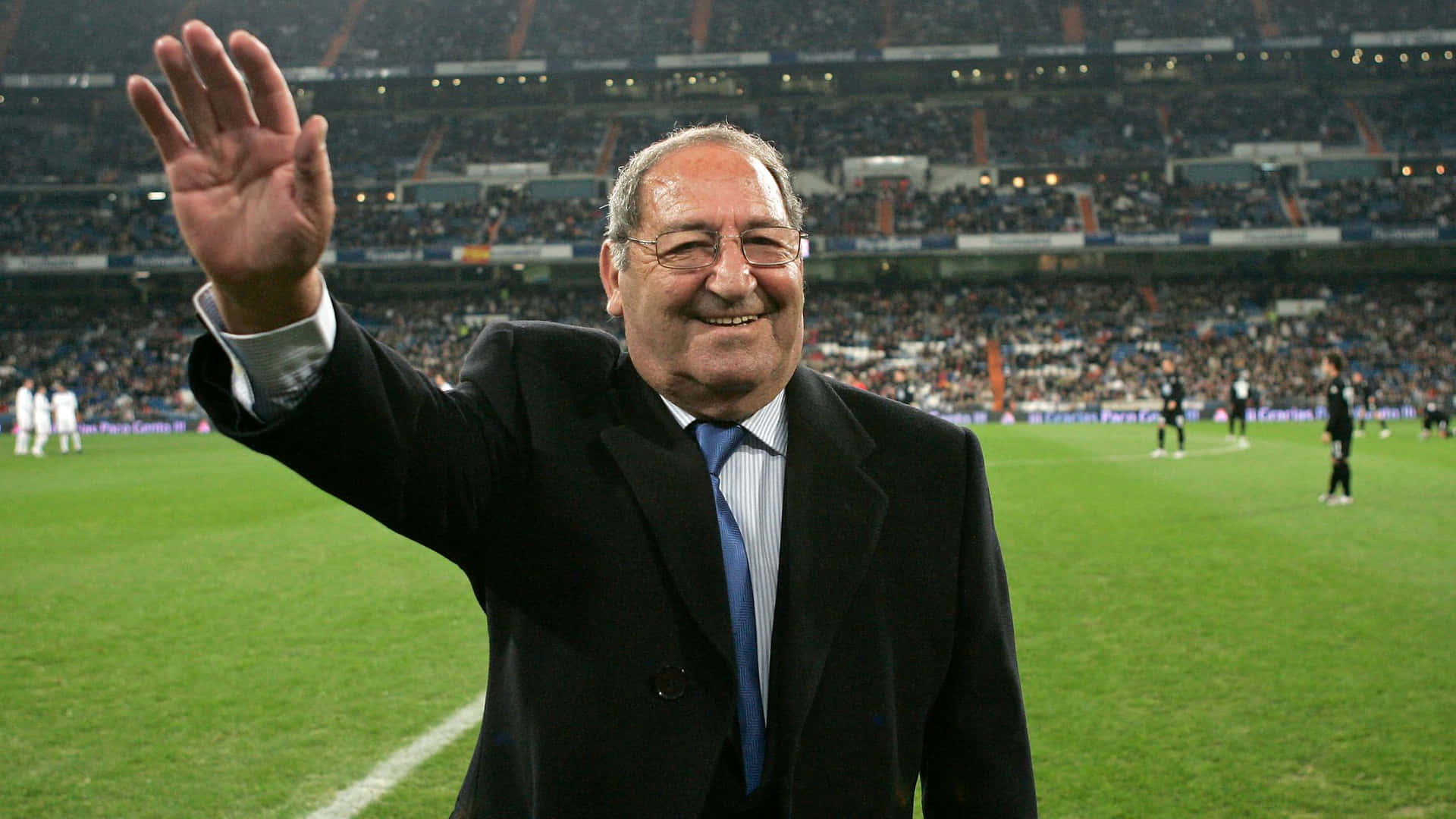 Legendary Real Madrid Footballer Francisco Gento Background