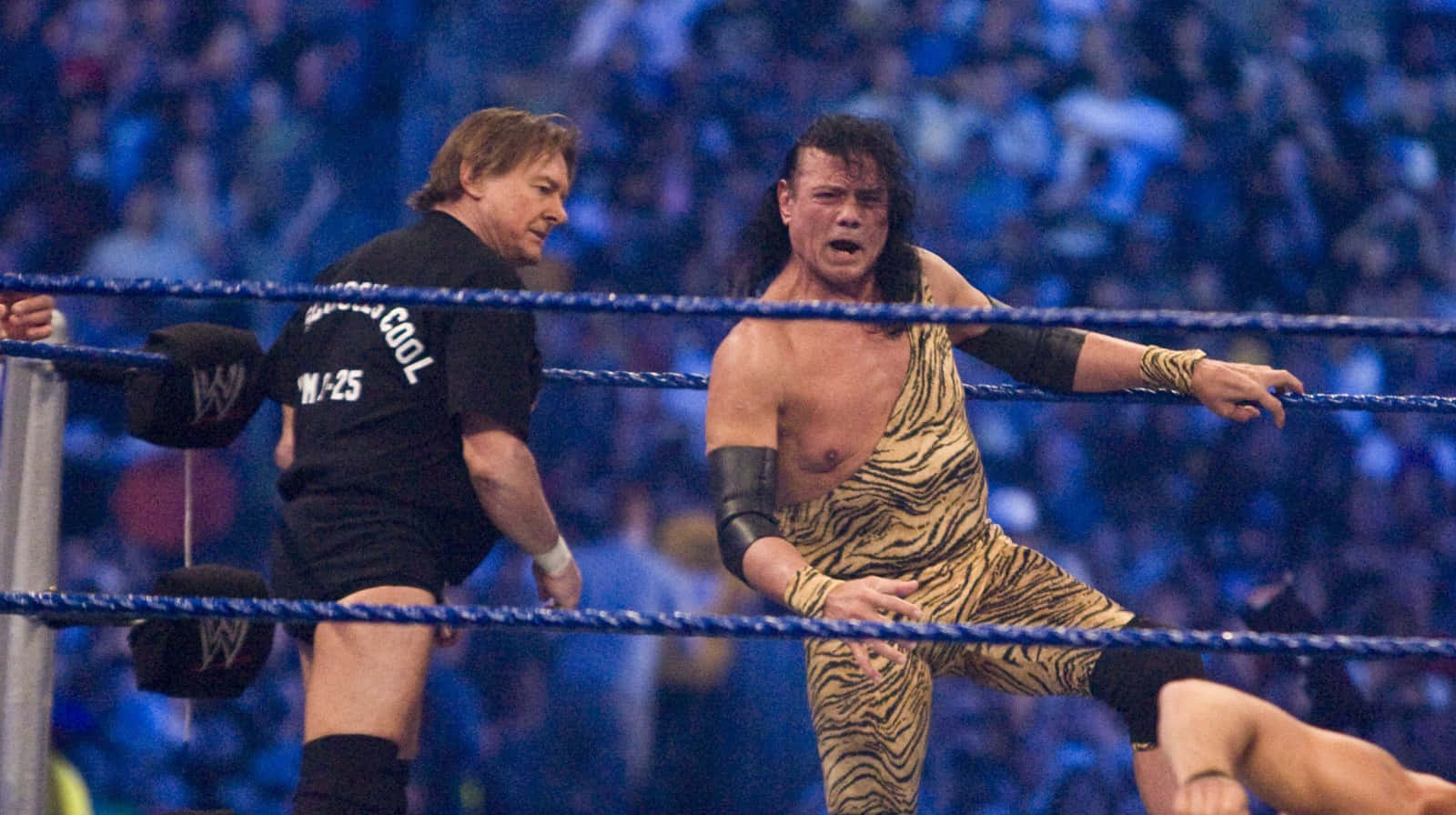 Legendary Wwe Star Jimmy 'superfly' Snuka In Action Background