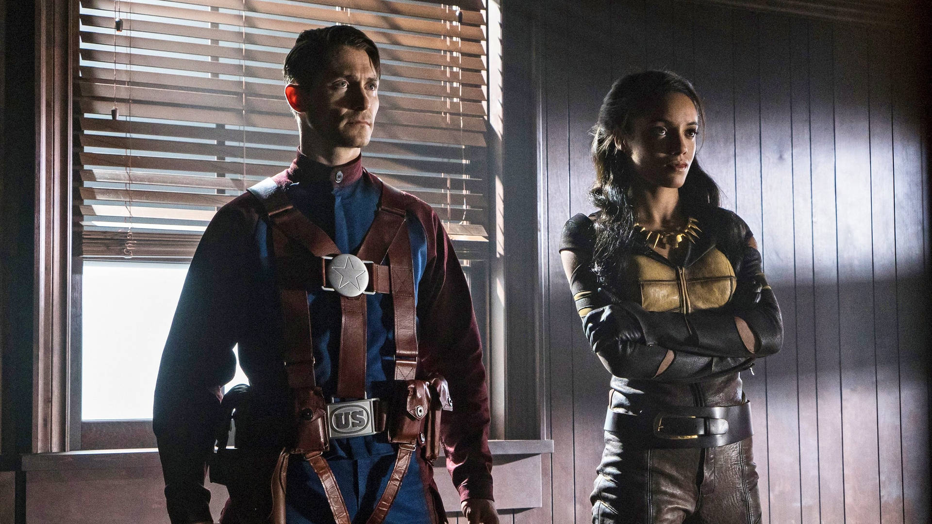 Legends Of Tomorrow Amaya And Commander Steel