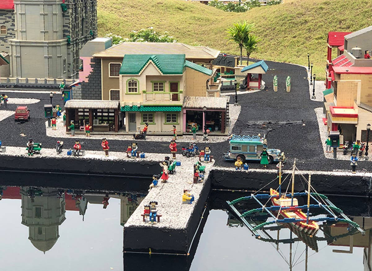 Legoland Pier Setting Background