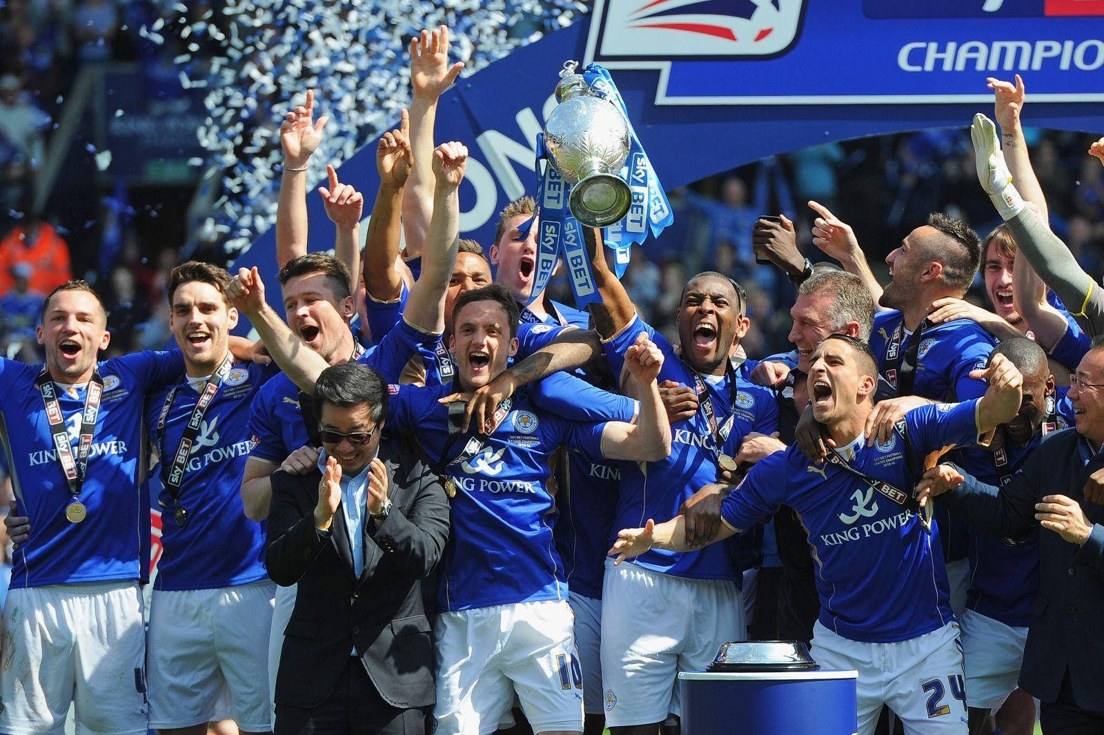 Leicester City Team Celebrating Win