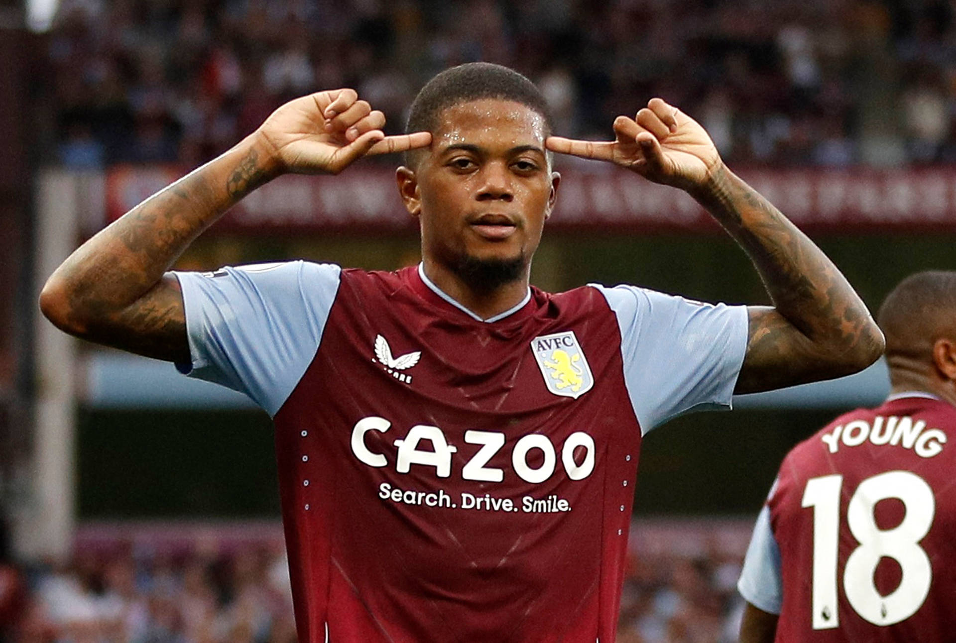 Leon Bailey Avfc Fingers Head