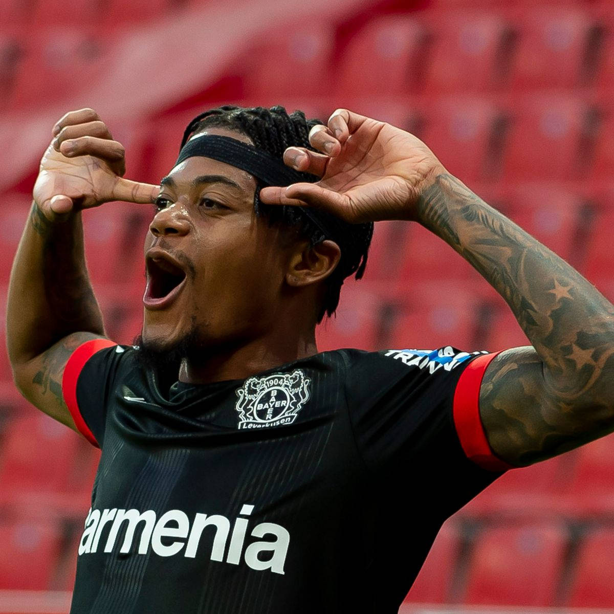 Leon Bailey Wearing Headband Background