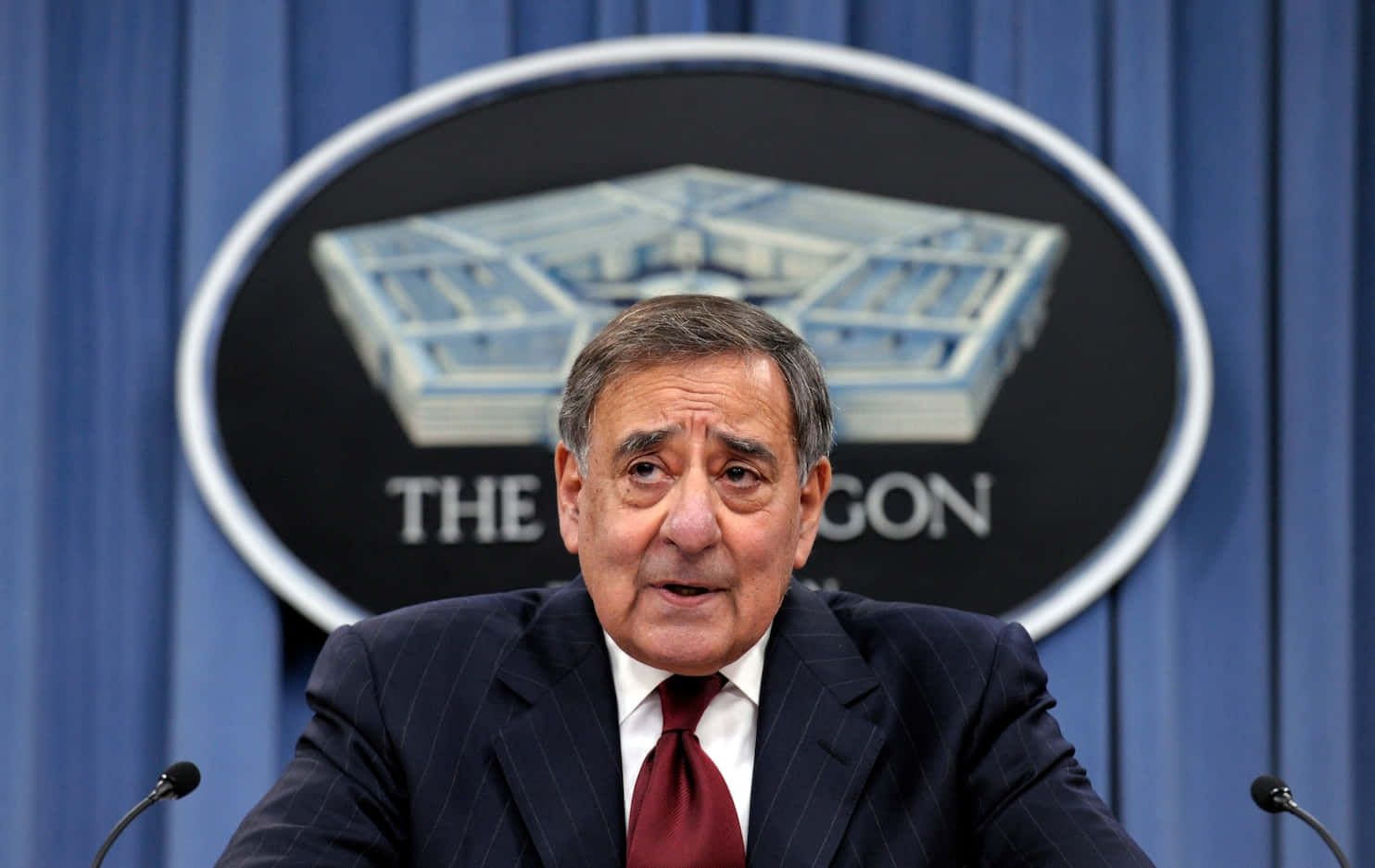 Leon Panetta At The Pentagon Background