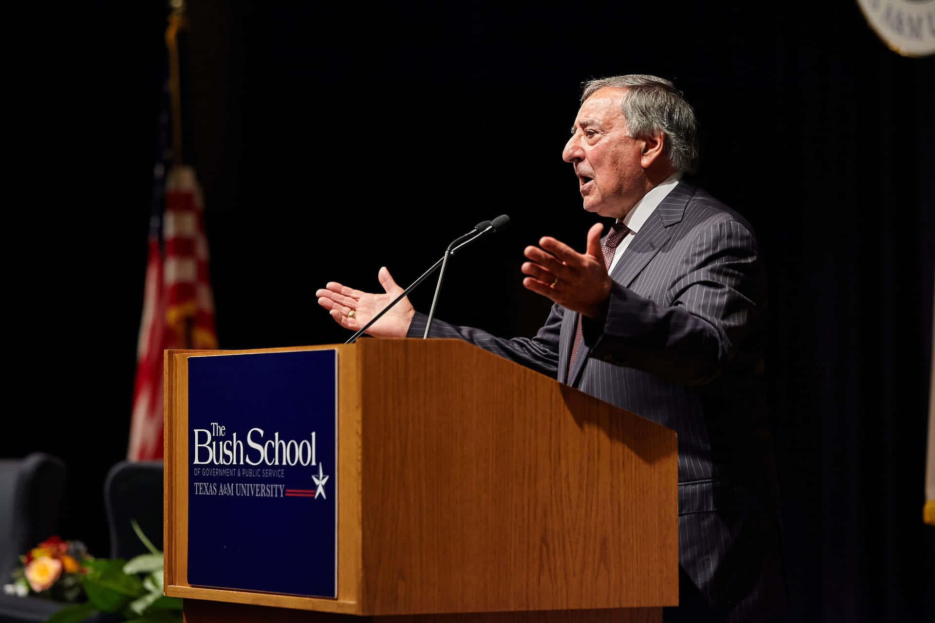 Leon Panetta Speaking At The Bush School Background