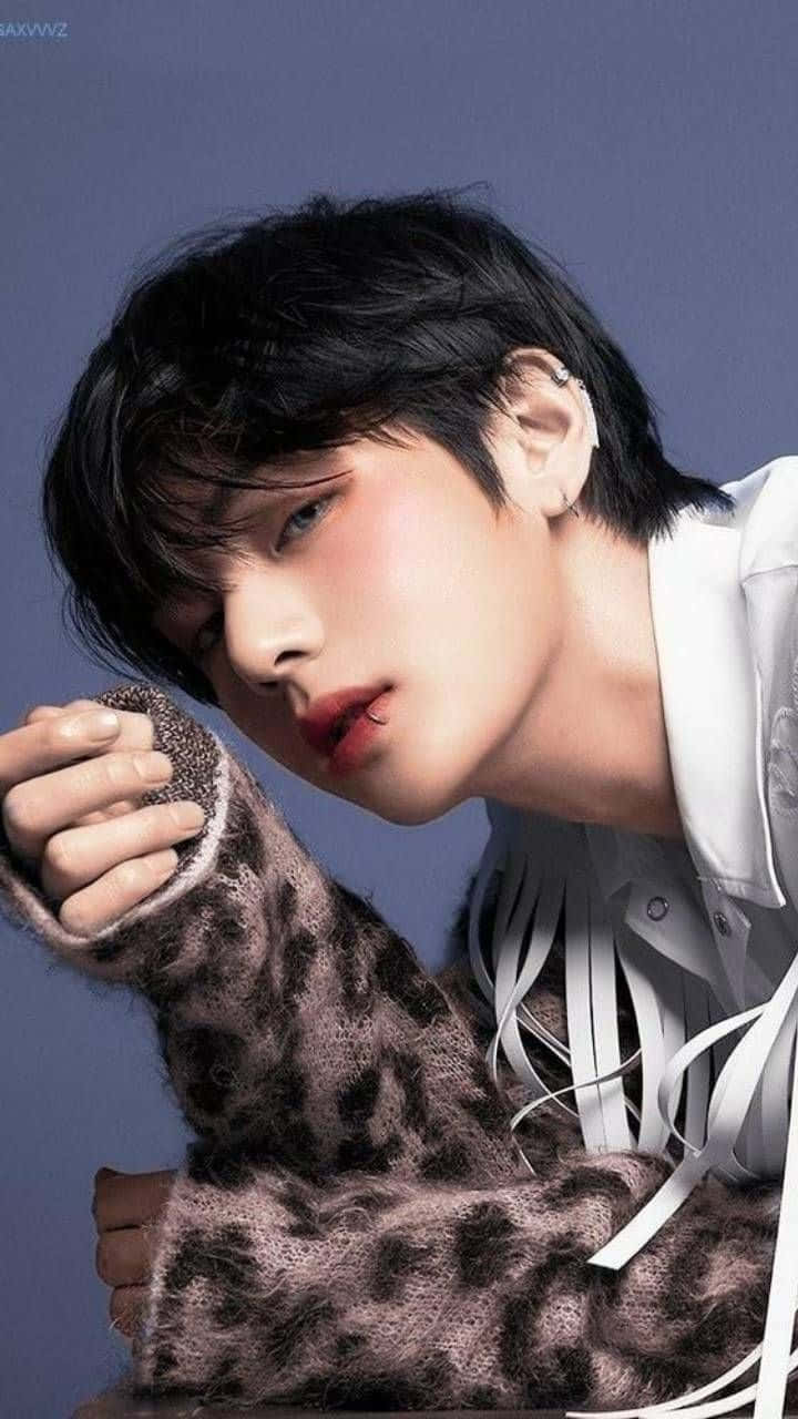 Leopard Style Of V Bts Phone Background