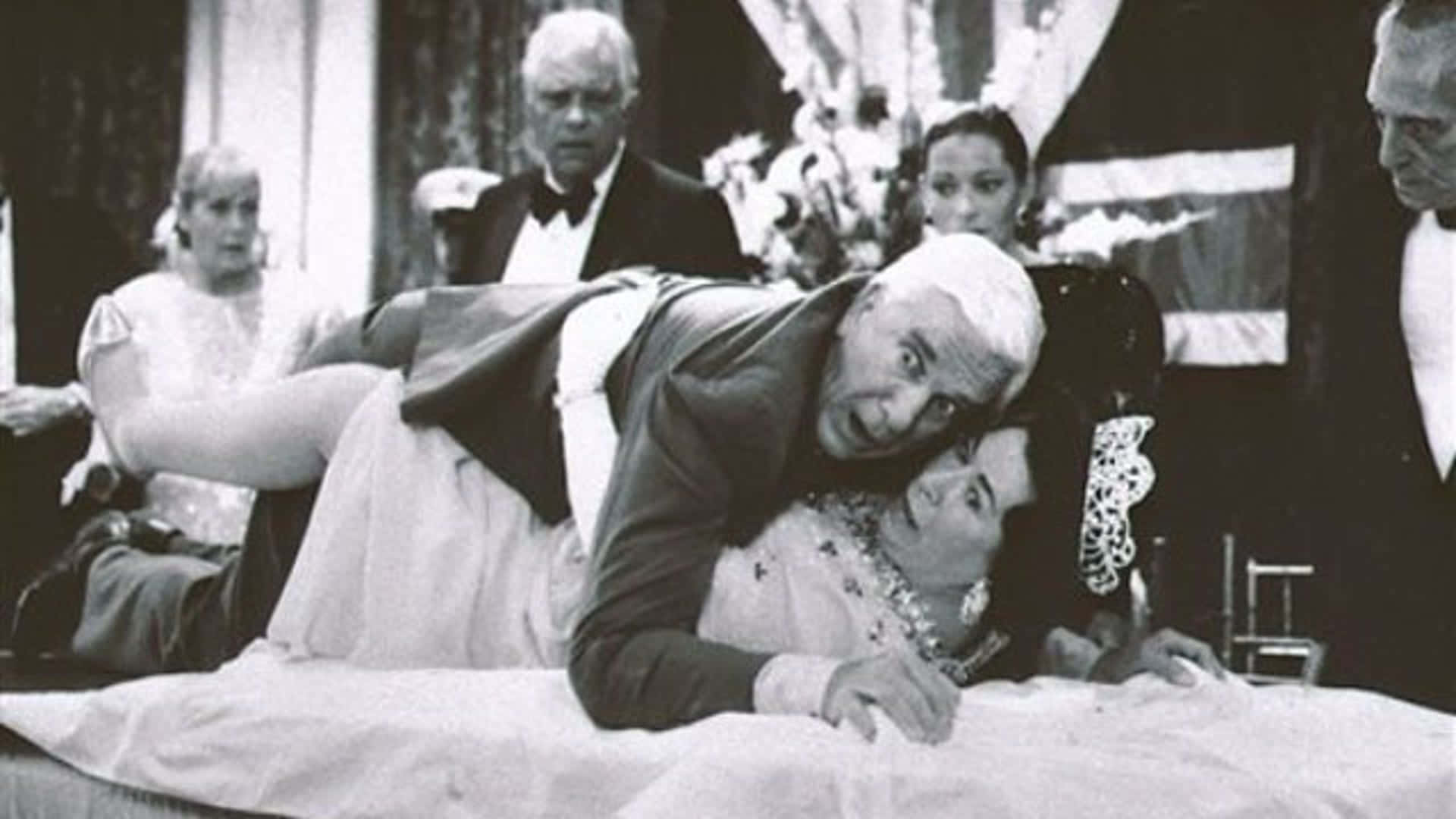 Leslie Nielsen Background