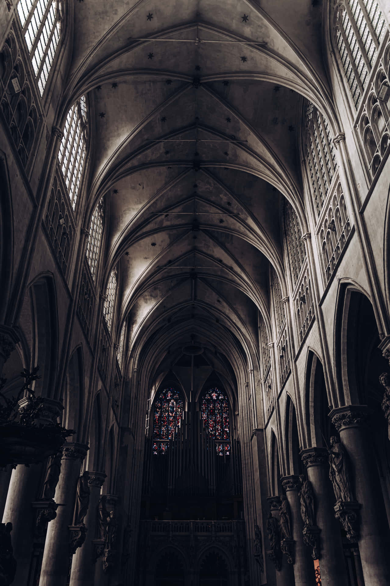 Let The Darkness Surround You And Explore With Gothic Background