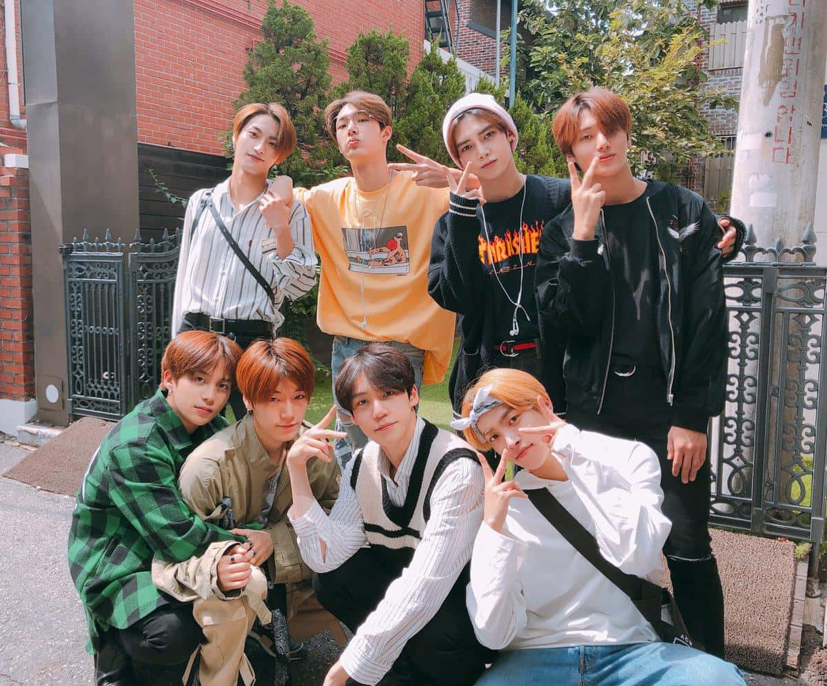 Let Your Desktop Be Filled With The Energy Of K-pop Group Ateez With The Perfect Wallpaper