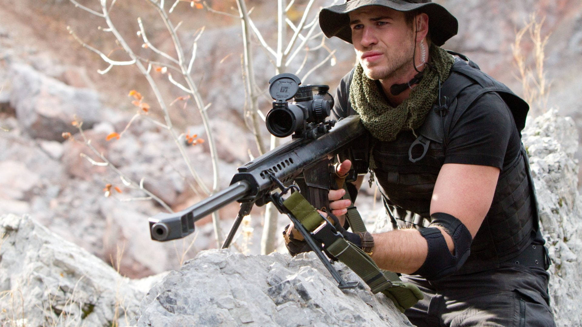 Liam Hemsworth In The Expendables Background