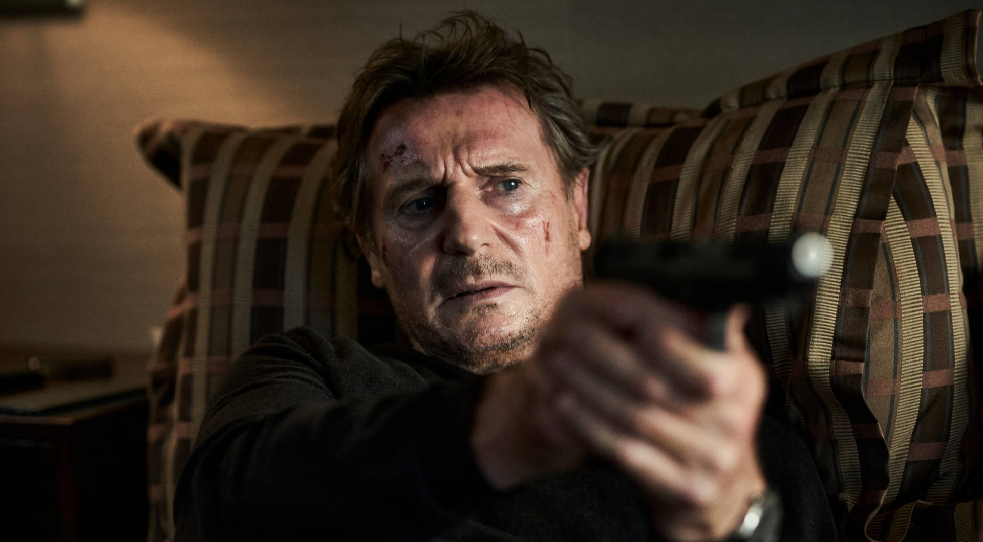 Liam Neeson Travis Block Gun Blacklight Movie Background