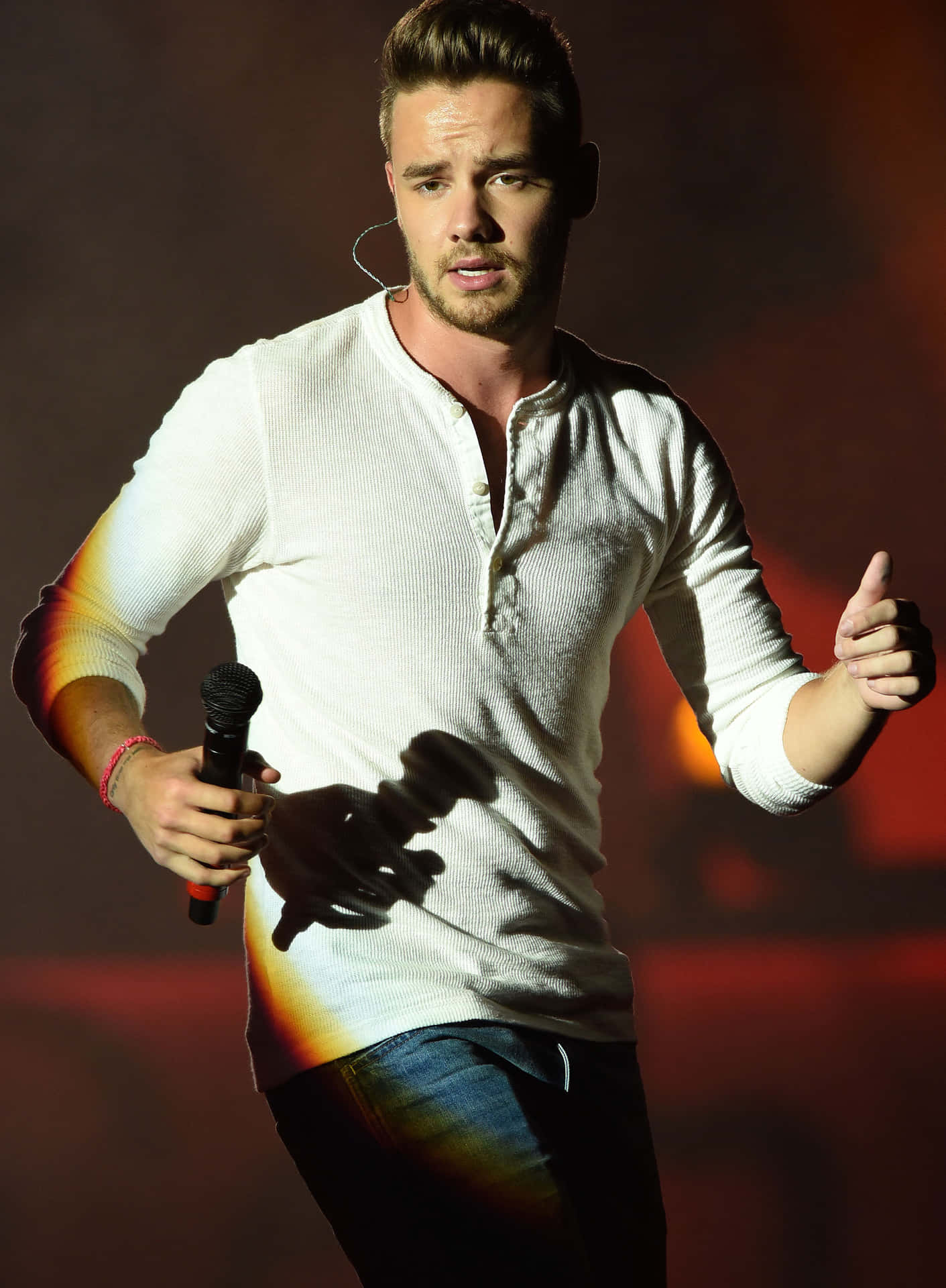 Liam Payne Performing At London's O2 Arena Background