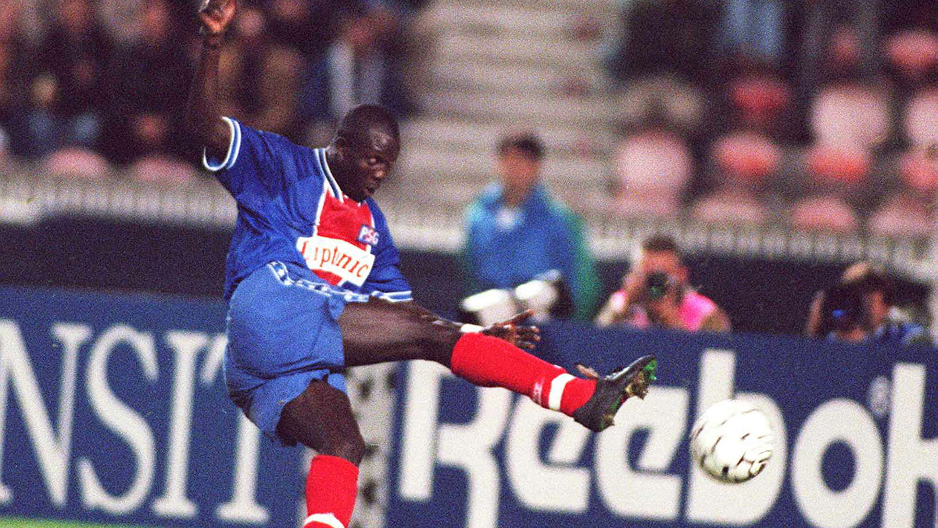 Liberian Football Player George Weah Background