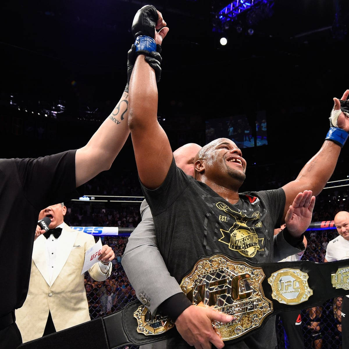 Light Heavyweight Champion Daniel Cormier Ufc 226 Background