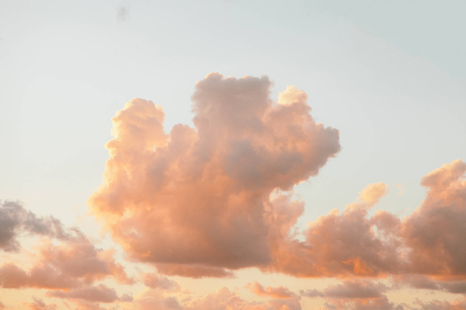 Light Peach Cloud Aesthetic Background